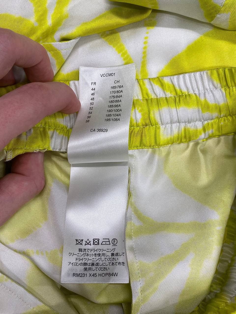 Louis Vuitton Louis Vuitton Shibori Silk Shorts Size US 32 / EU 48 - 7 Thumbnail
