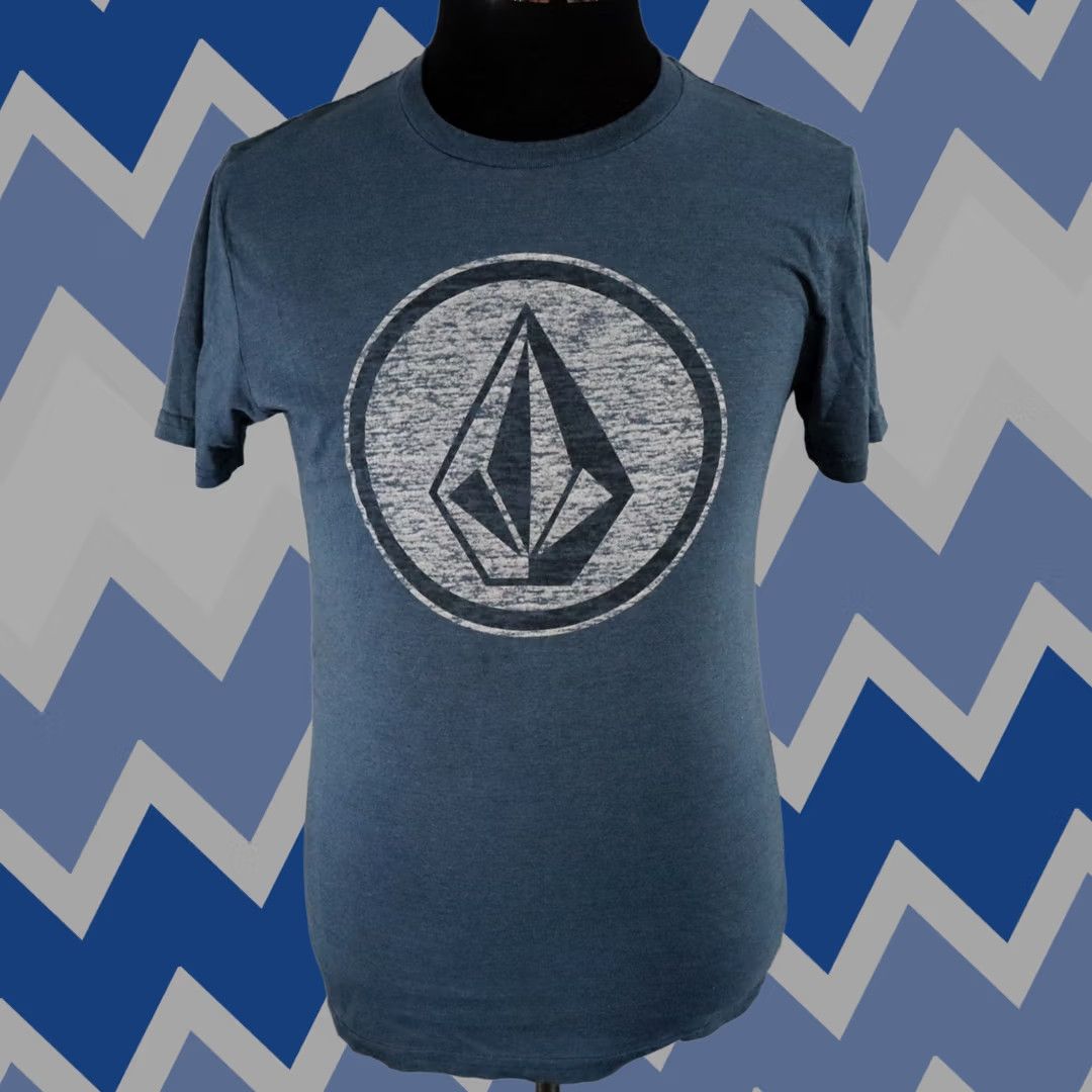 Volcom Volcom T-Shirt Mens Small Casual Crew Neck Center Logo Tee Blue Short Sleeve Size US S / EU 44-46 / 1 - 1 Thumbnail