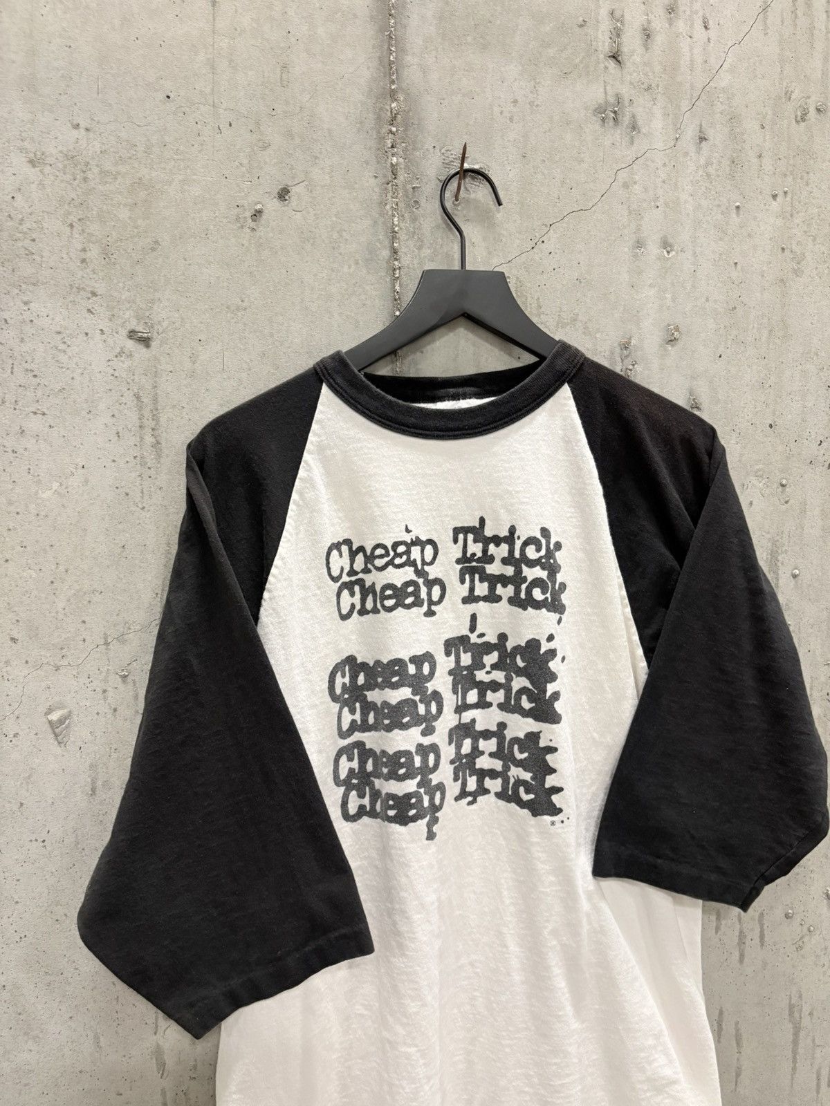 Band Tees Vintage Cheap Trick Raglan Shirt Fade Distressed Grunge Band Size US L / EU 52-54 / 3 - 4 Thumbnail