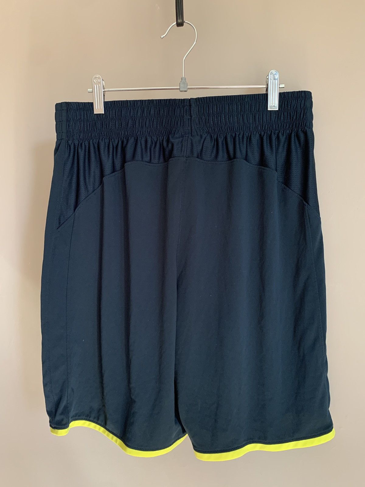 Under Armour Tottenham Hotspur 2014 Football Shorts Under Armour Soccer L Size US 36 / EU 52 - 2 Thumbnail