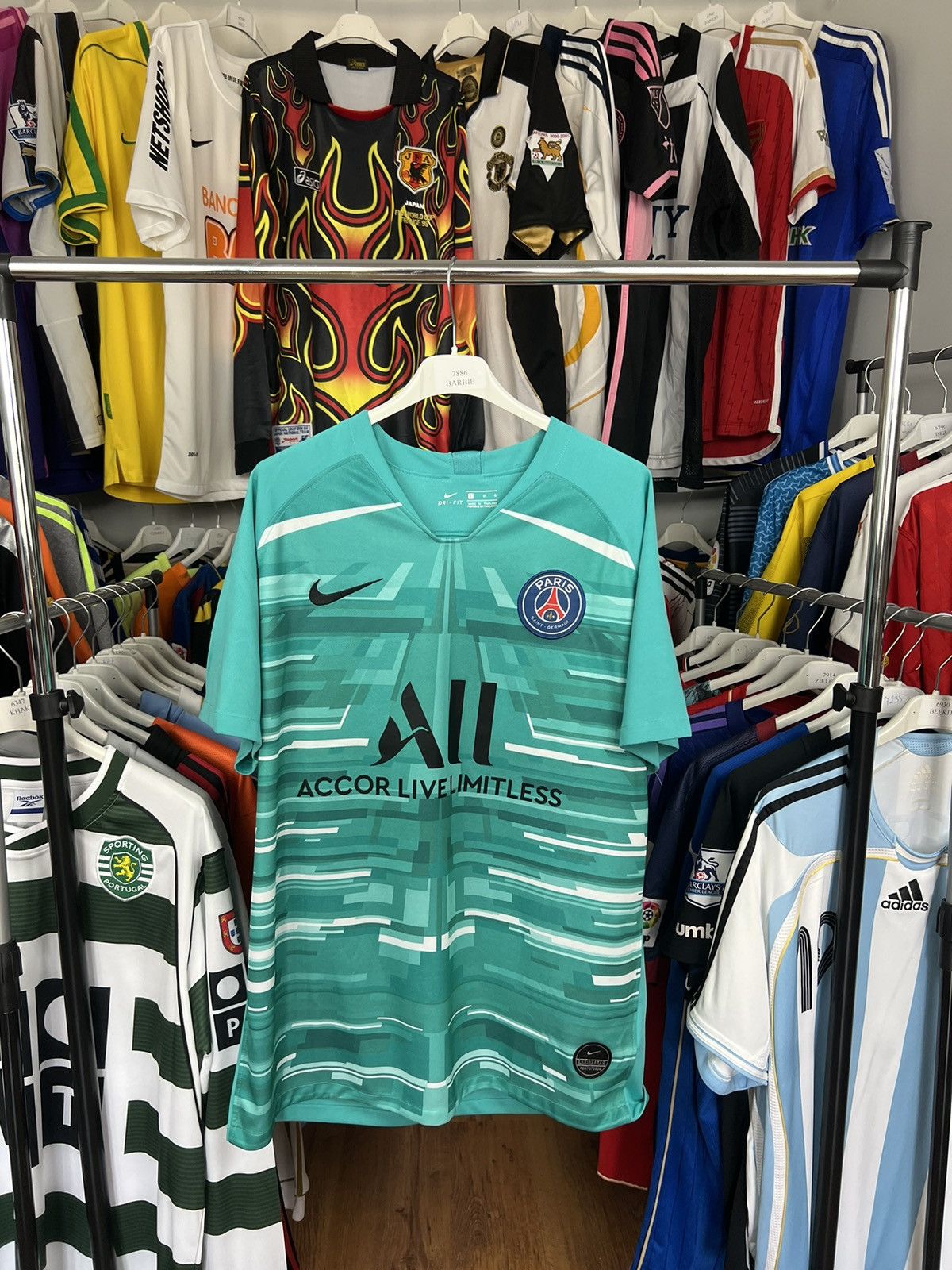 Nike Jersey Nike PSG 2019/20 Keylor Navas #1 Size US L / EU 52-54 / 3 - 2 Thumbnail