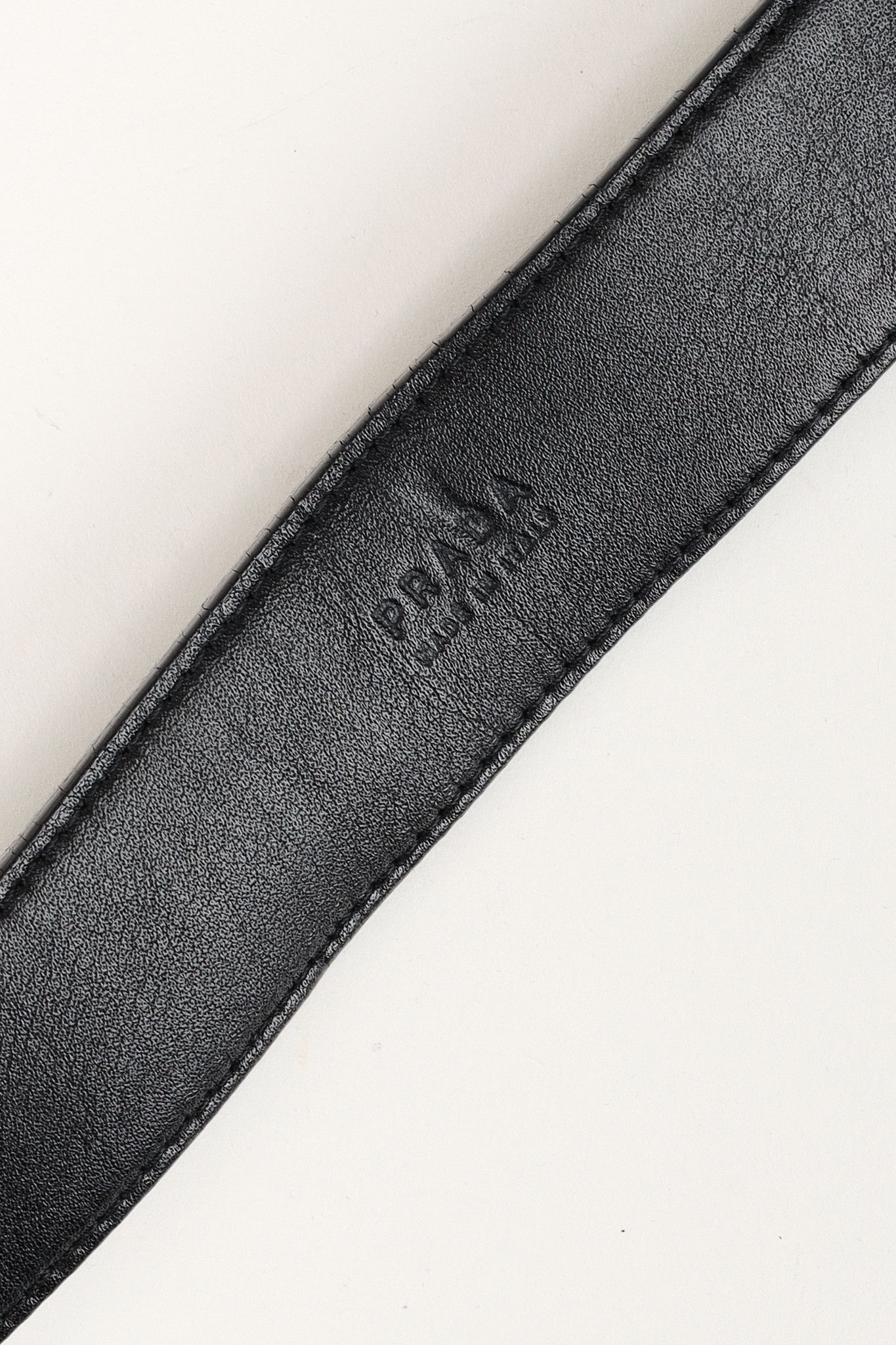 Prada Prada Black Leather Logo-Engraved Oval-Buckle Belt Size ONE SIZE - 6 Thumbnail