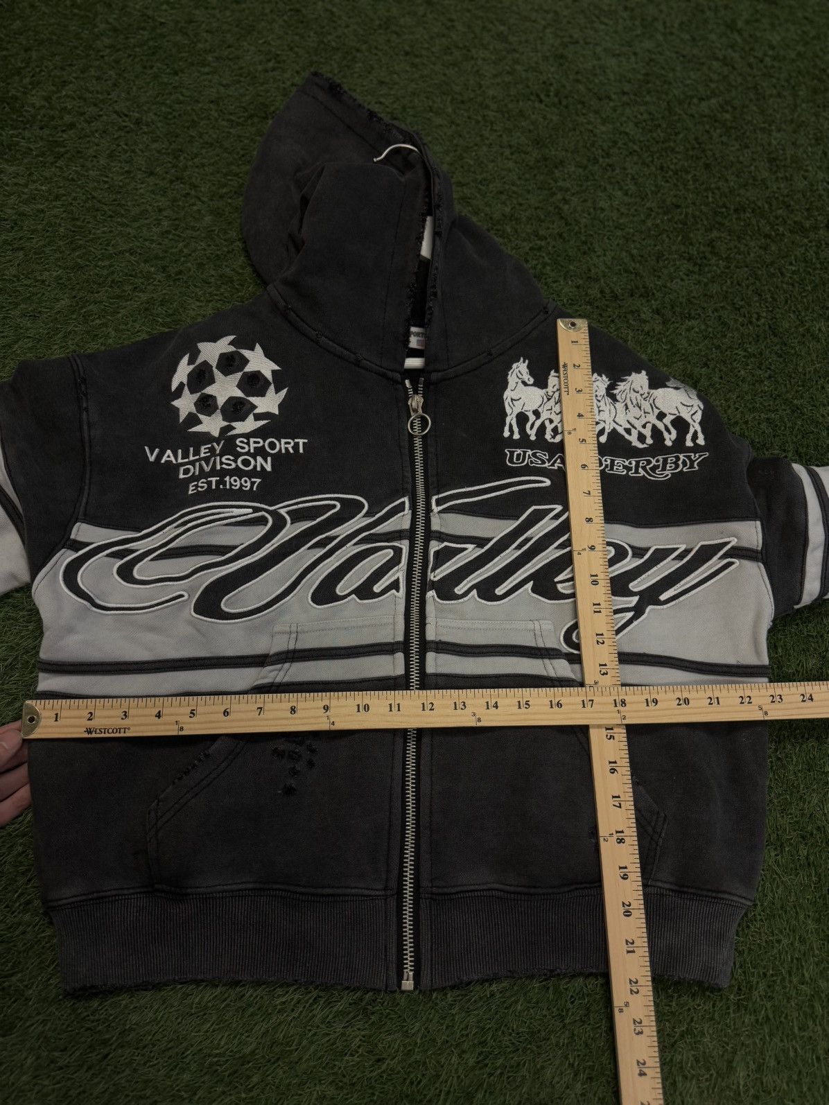 Vale Valley Hoodie Black White Size Small (NEW) Size US S / EU 44-46 / 1 - 11 Thumbnail