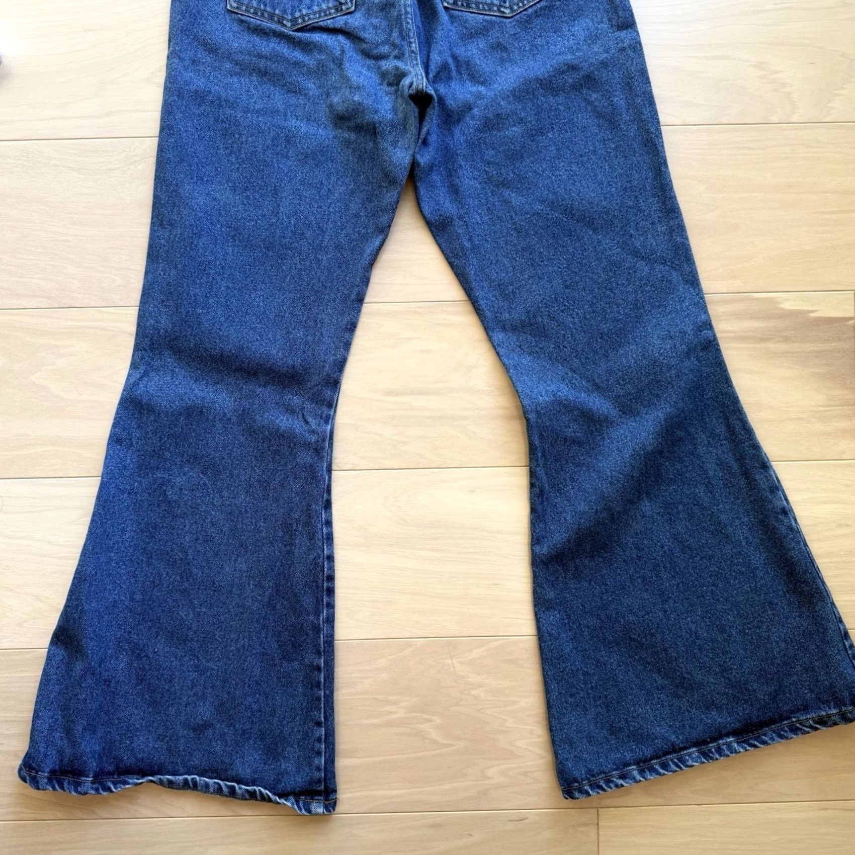 Vintage VINTAGE Joy Flare Jeans 27 Blue Y2K Bell Bottoms Made in USA Butterfly Art Boho Jeans 5-Pocket Womens Medium Blue Size 27" / US 4 / IT 40 - 7 Thumbnail