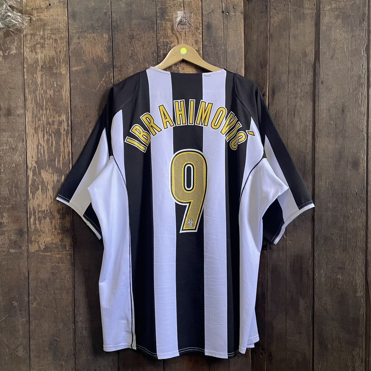Nike × Vintage Vintage Juventus Ibrahimovic 9 04/05 Home