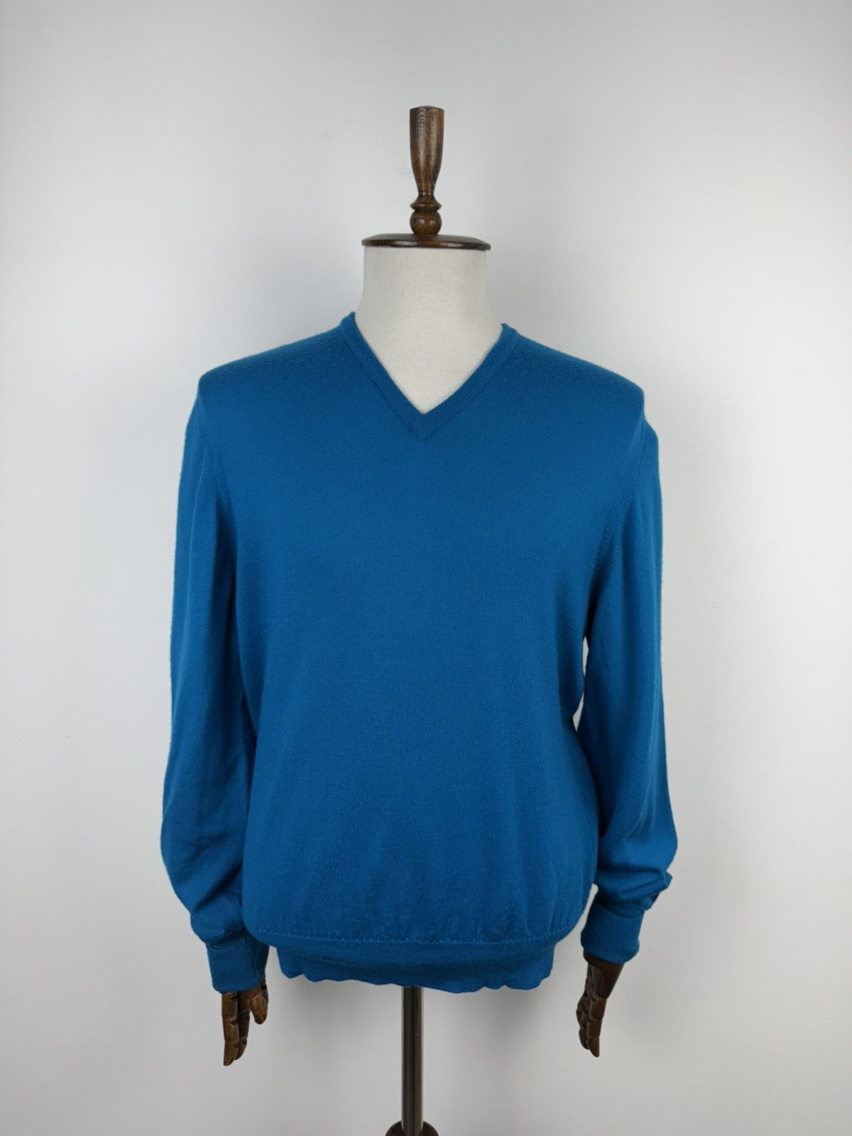 Barrie Men’s Barrie Scotland V-Neck Wool Sweater size 44 Size US XL / EU 56 / 4 - 1 Thumbnail