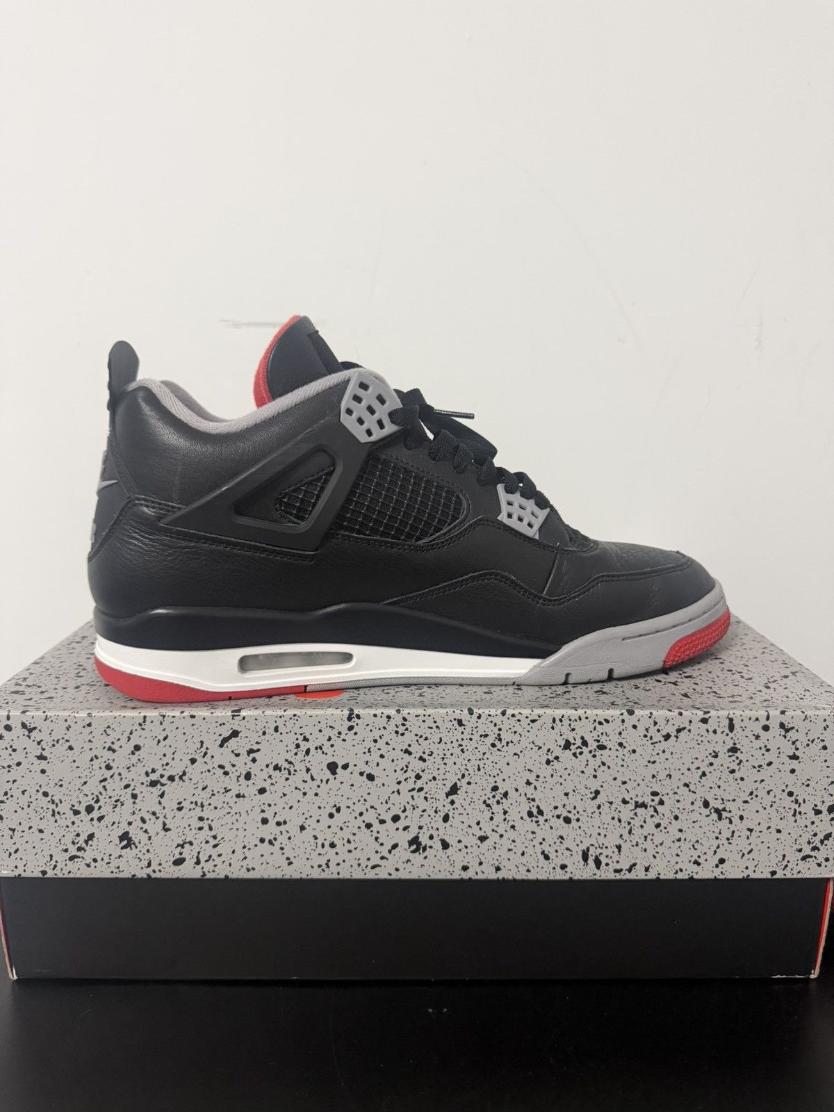 Jordan Brand Jordan Air Jordan 4 Retro Bred Reimagined Black/Fire Red Size US 12.5 / EU 45-46 - 11 Thumbnail