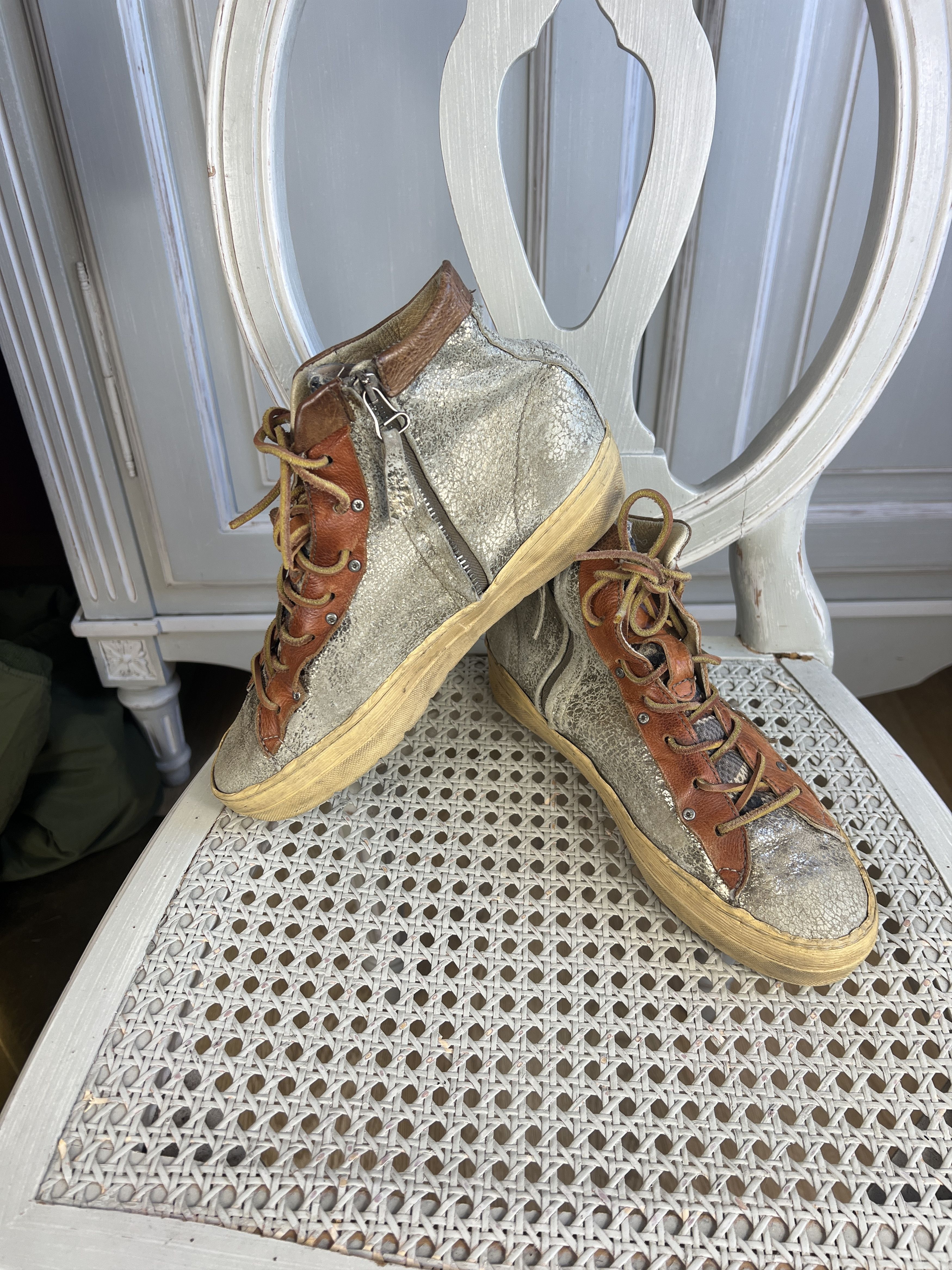 A.S.98 A.S. 98 LEATHER STAR LOGO KEDS HI TOP Size US 7 / EU 40 - 4 Thumbnail