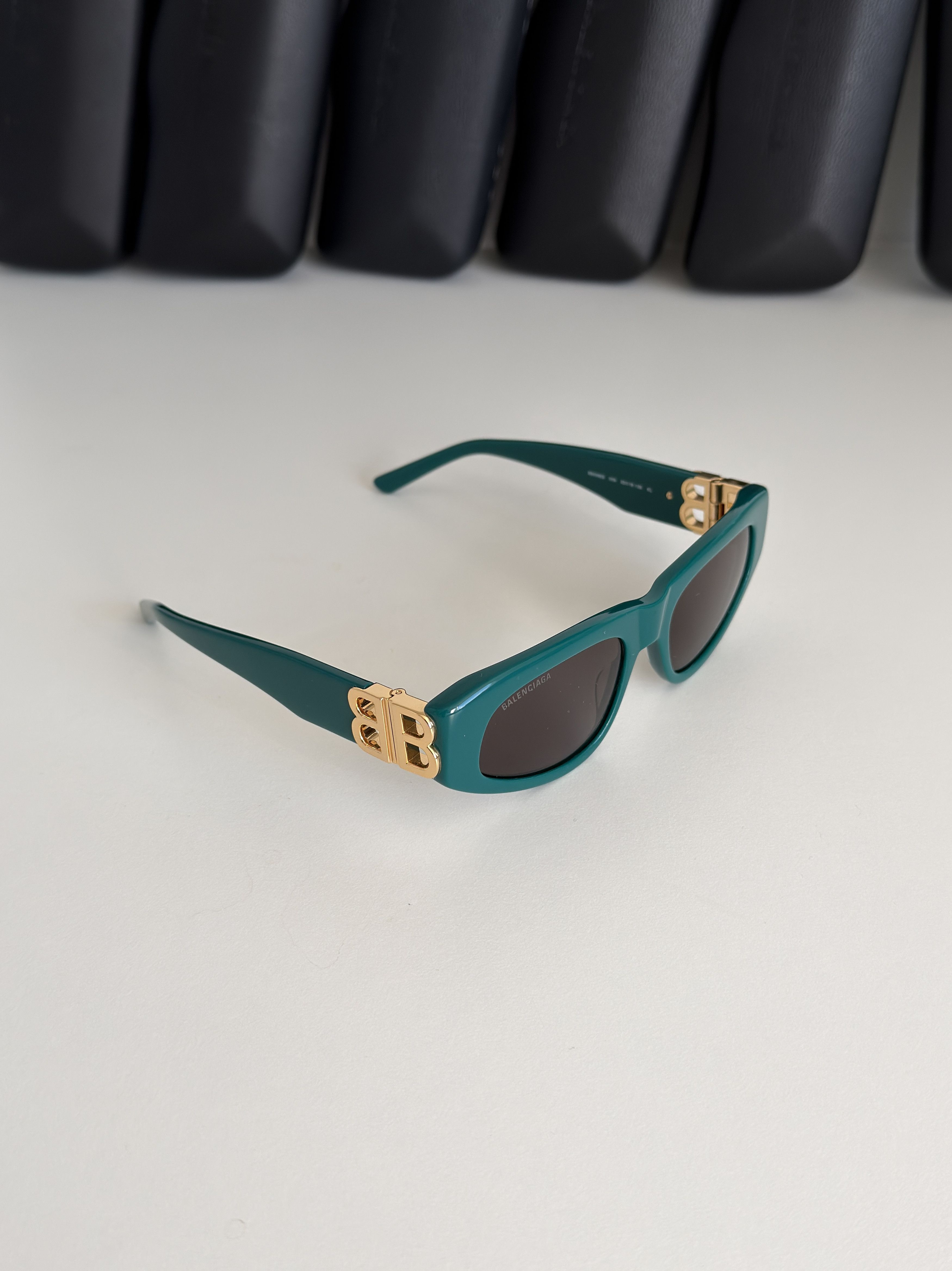 Balenciaga Balenciaga BB Logo Sunglasses Size ONE SIZE - 2 Thumbnail