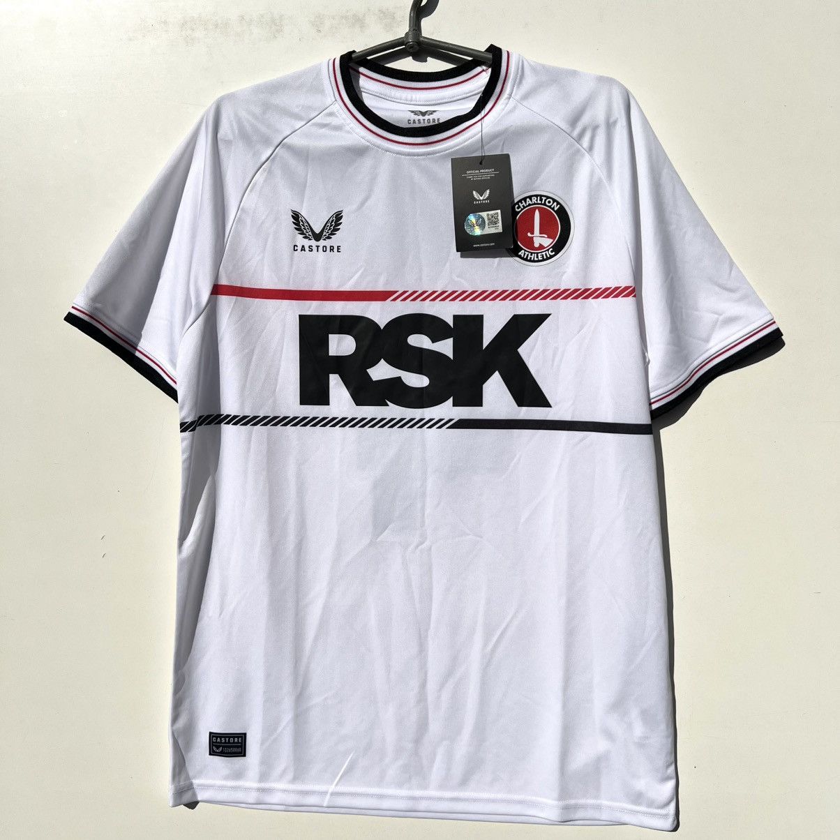 Castore 2023-2024 Charlton football Third Shirt soccer jersey Size US M / EU 48-50 / 2 - 1 Thumbnail