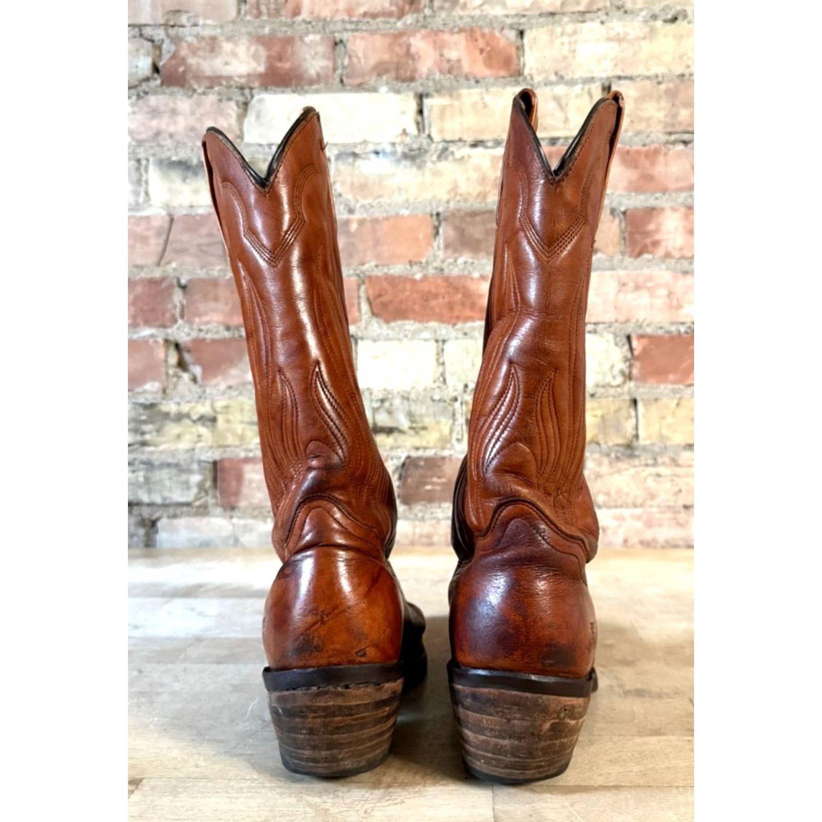 Frye VINTAGE Frye Boots Embroidered Brown Leather Cowboy Boots - Size 9D Women Western Embroidered Frye Block Heel Cowboy Women Brown Size 9D US Shoe Size US 9 / IT 39 - 7 Thumbnail