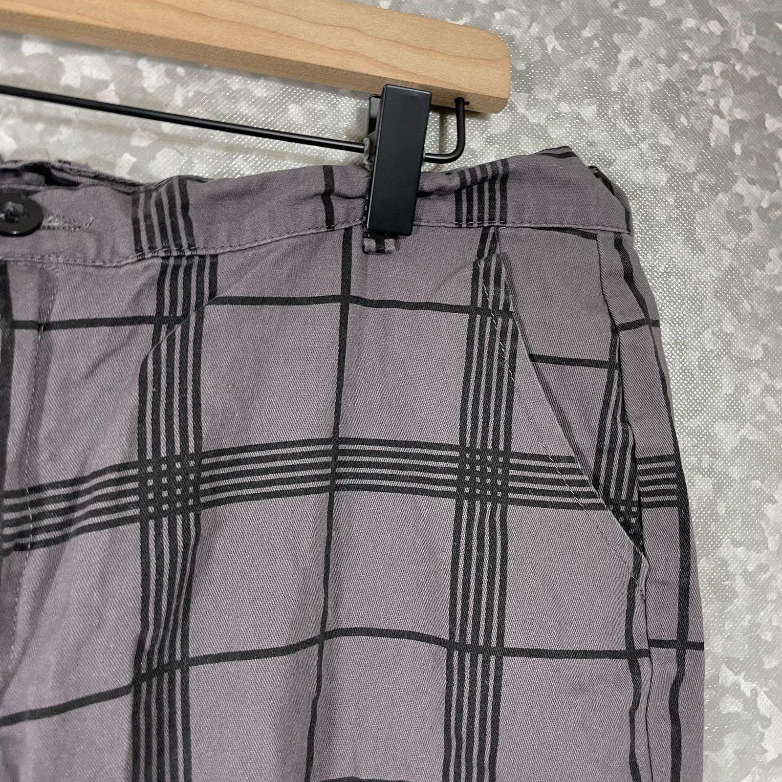 Shein Shein Gray Plaid Straight Leg Lightweight Pants - Size Large Size 36" / US 14 / IT 50 - 2 Thumbnail