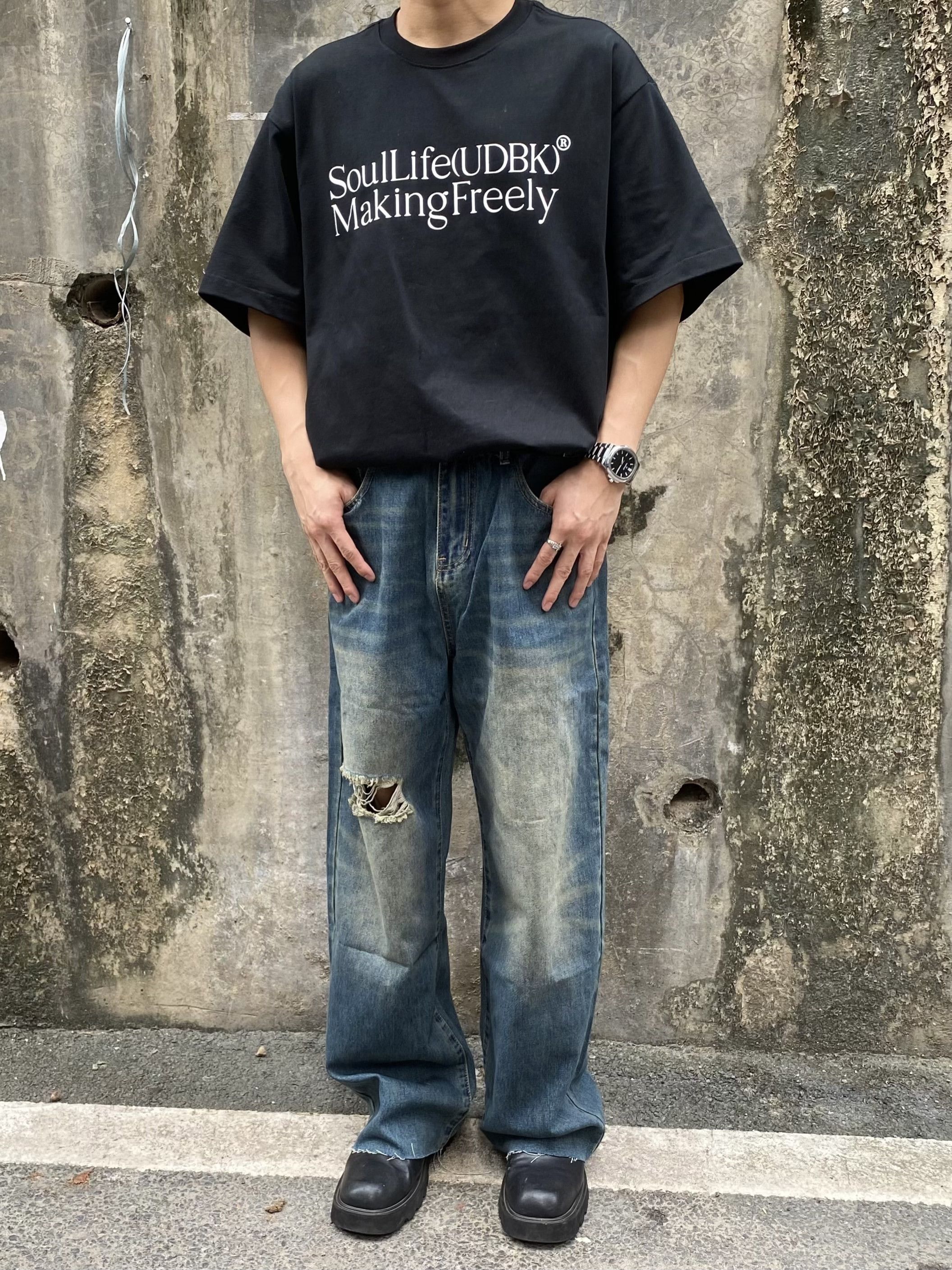 faded yuppie damaged baggy jeans