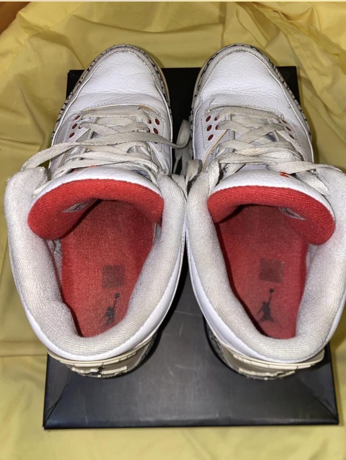 Jordan Brand Jordan White Cement 3’s Size US 9.5 / EU 42-43 - 5 Thumbnail