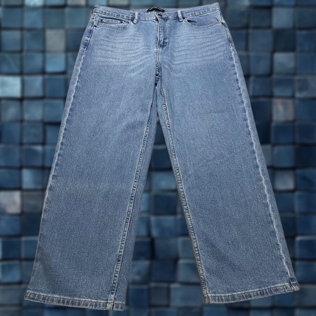Calvin Klein Calvin Klein Jeans Blue Denim 14 Womens Straight 26in Inseam Medium Wash Regular Fit 5-Pocket Denim NWT Jeans Size 36" / US 14 / IT 50 - 1 Thumbnail