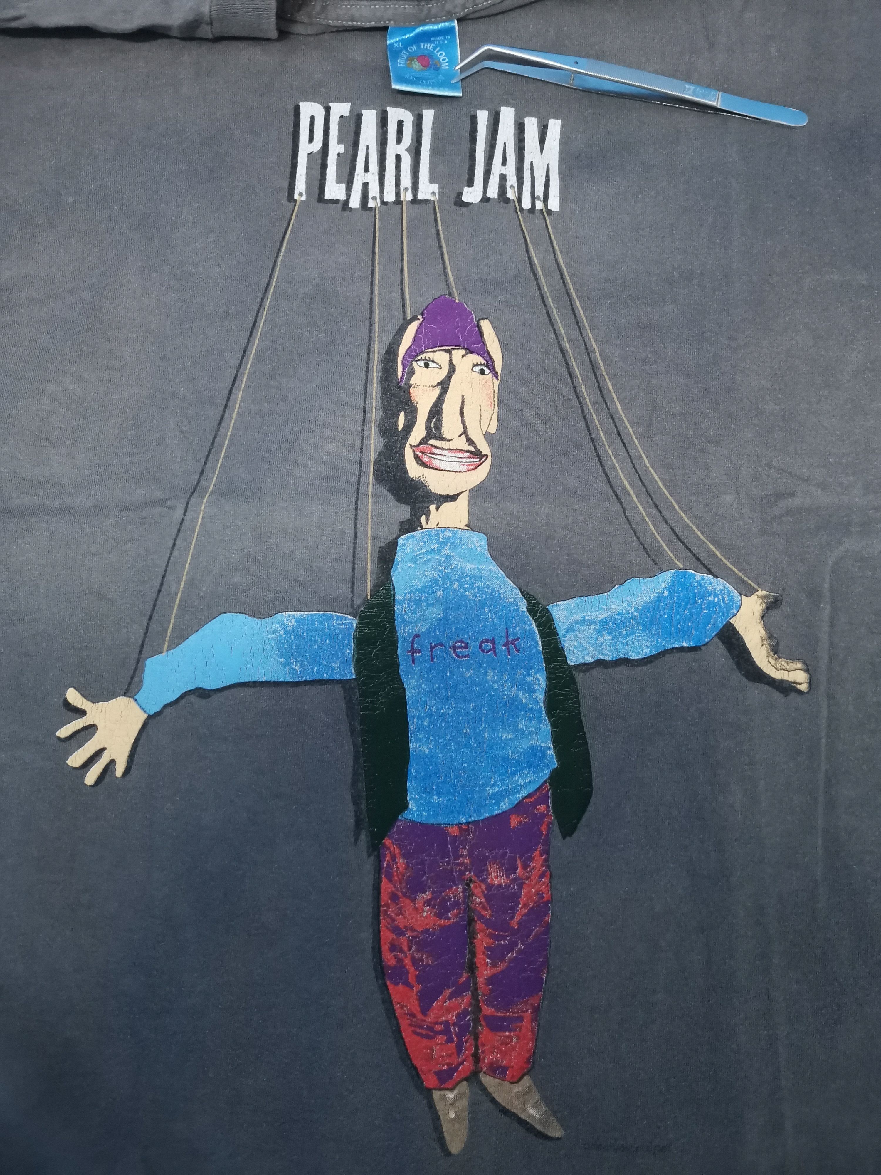 image of Band Tees x Rock Band Vintage Pearl Jam Freak Tour Band Tee Nirvana Sonic Youth in Grey (Size XL)