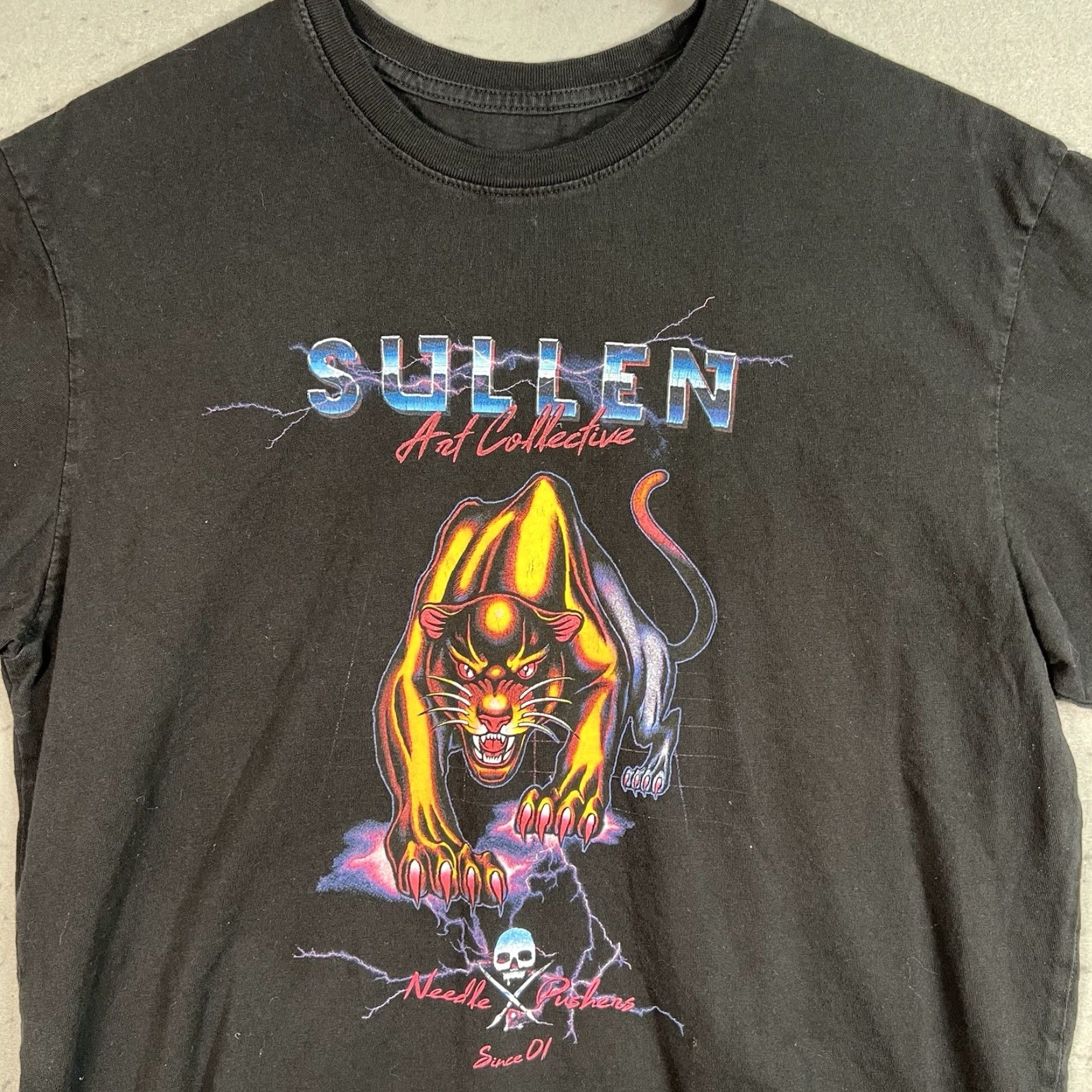 Vintage VINTAGE Lurking Class Good Times Bad Friends Skeleton T Shirt Adult Medium Black Mens Size US M / EU 48-50 / 2 - 2 Thumbnail