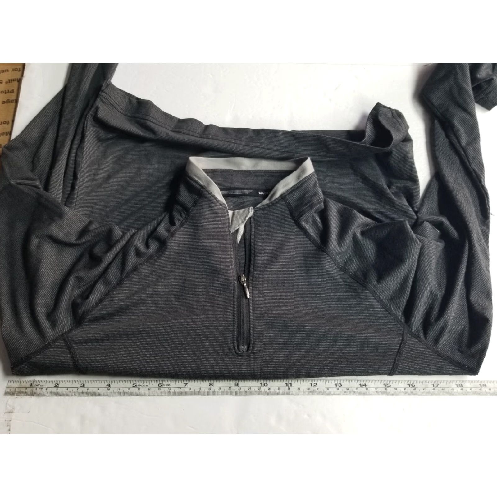 Vintage Columbia Shirt Womens Small Pullover 1/4 Zip Titanium Hiking Outdoor Black Gray 100% Polyester Mock Neck Zip Long Sleeve Activewear Casual Womens Size S / US 4 / IT 40 - 3 Thumbnail