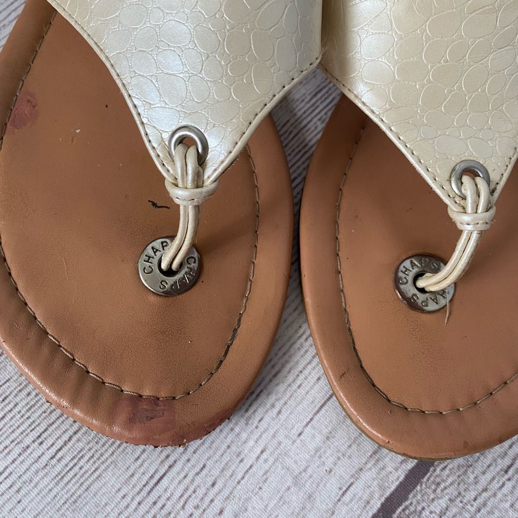 Chaps Chaps Ralph Lauren women 8 slip on flip flops white with tan Size US 8 / IT 38 - 5 Thumbnail