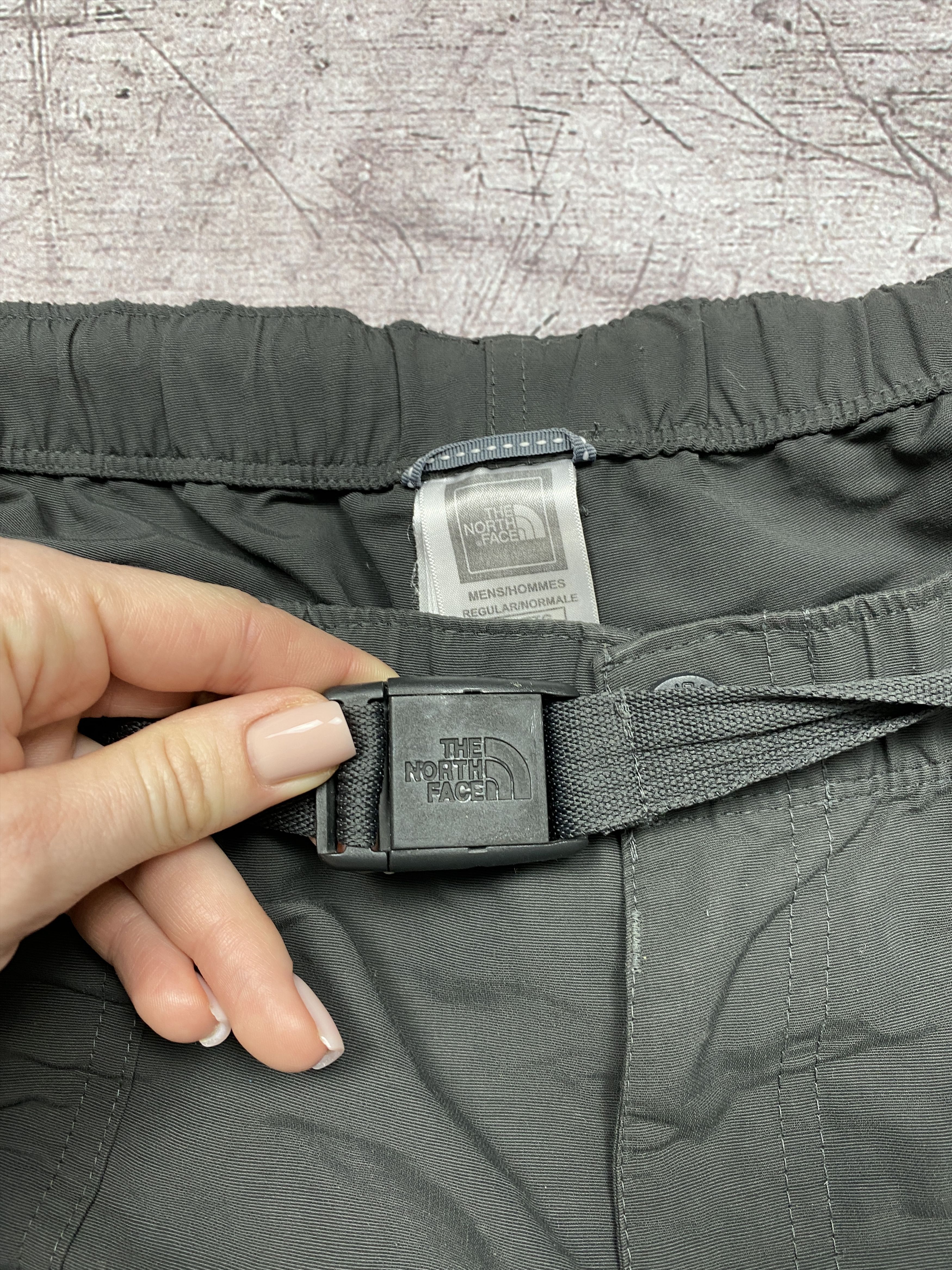 The North Face × Vintage The North Face Vintage Mens Outdoor Cargo Pants Y2K Shorts Size US 38 / EU 54 - 6 Thumbnail