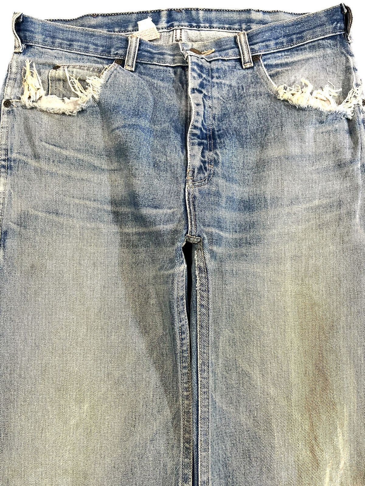 Calvin Klein × Calvin Klein 205W39NYC × Vintage Vintage Calvin Klein Mudwash Ripped Denim Size US 35 - 2 Thumbnail