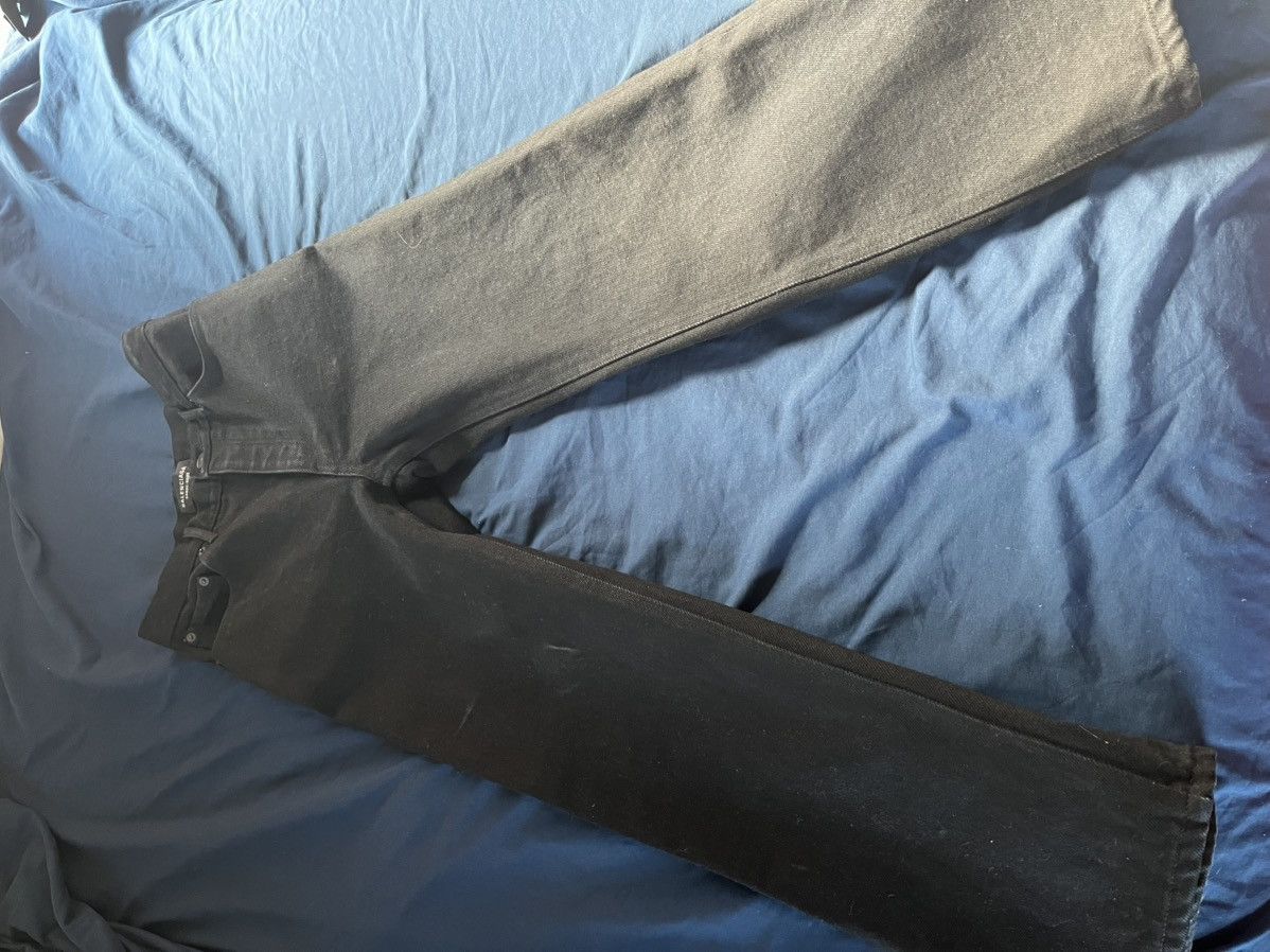 Balenciaga Selvedge Balenciaga Newer Worn Pitch Black Baggy Denim Size US 28 / EU 44 - 1 Thumbnail