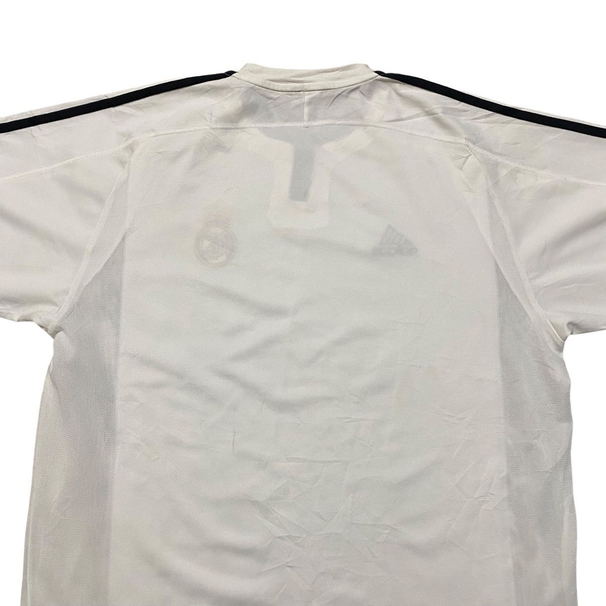 Vintage Vintage Real Madrid Jersey 2003 Home Size US L / EU 52-54 / 3 - 9 Thumbnail