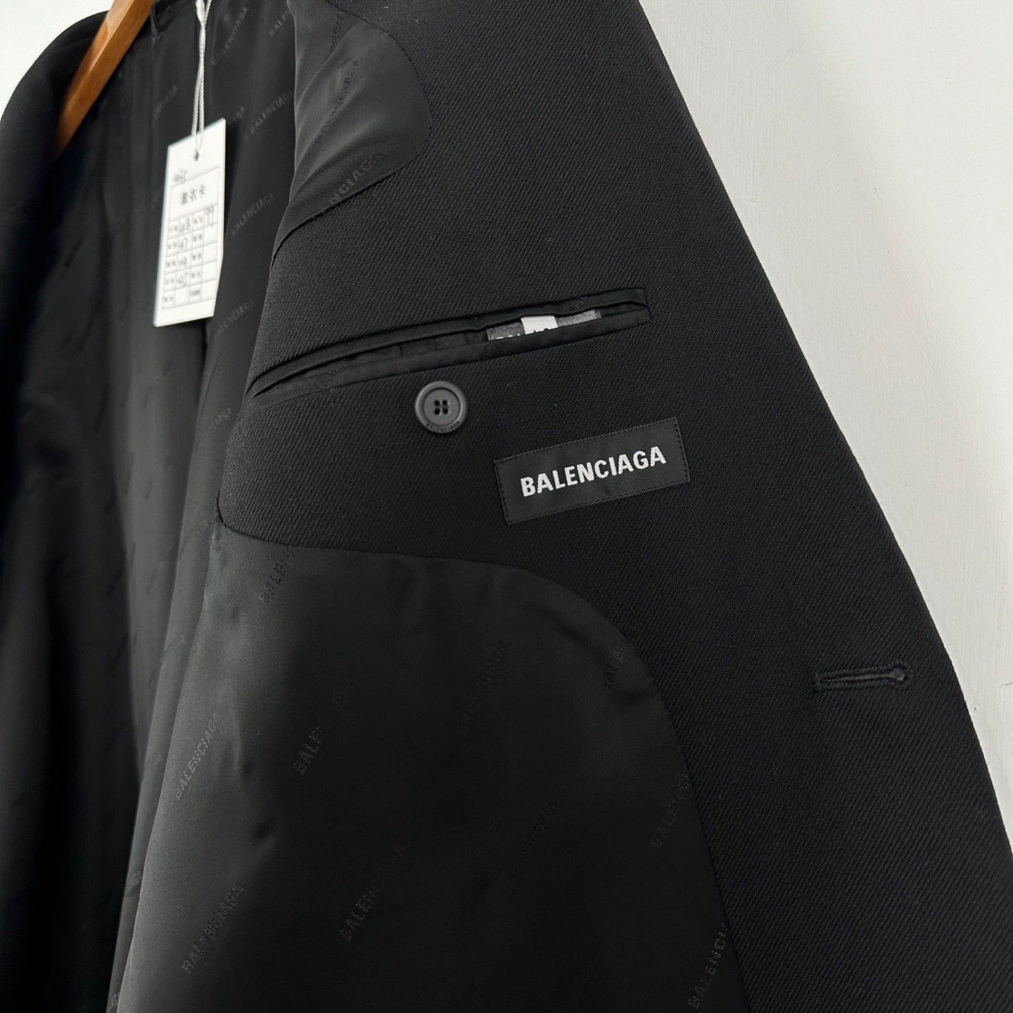 Balenciaga Balenciaga runway long blazer Size US L / EU 52-54 / 3 - 4 Thumbnail