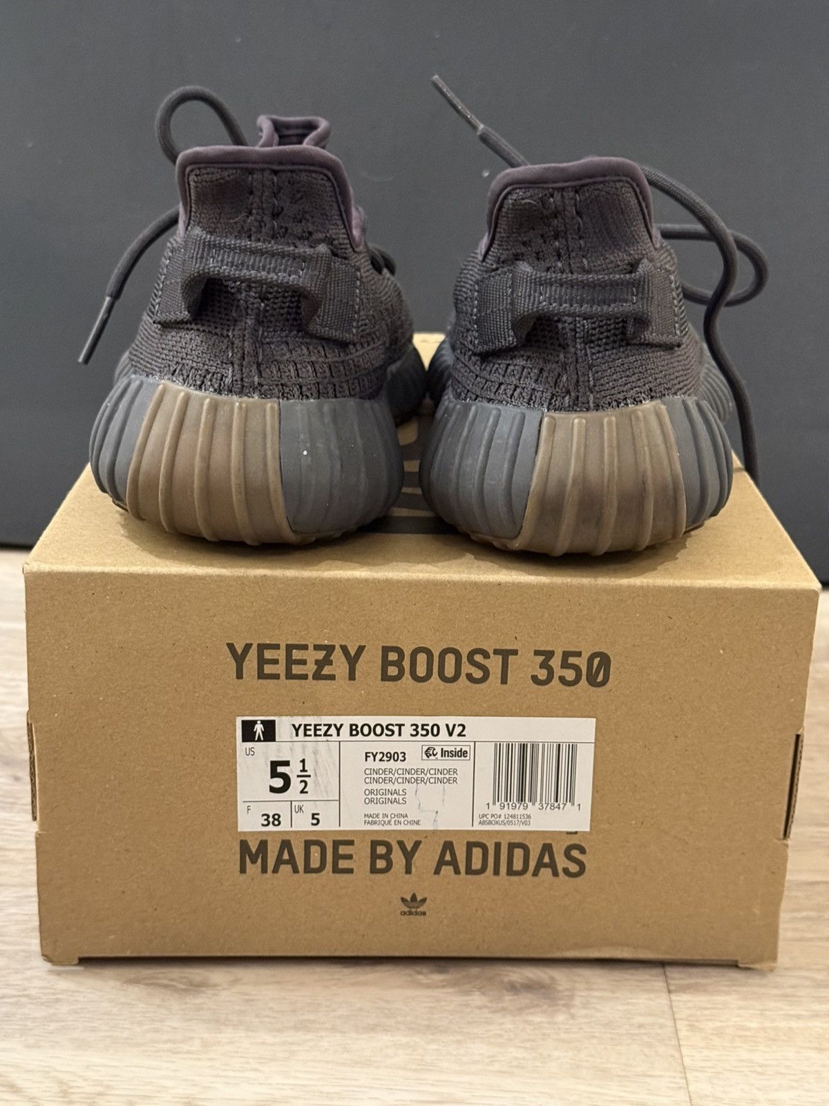 Yeezy YEEZY BOOST 350 V2 CINDER SZ 5.5 Size US 5.5 / EU 38 - 5 Thumbnail