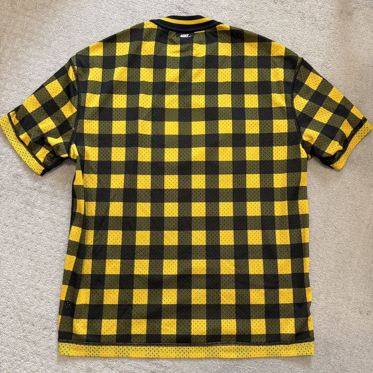 Nike Nike Checkered T shirt Size Small Size US S / EU 44-46 / 1 - 4 Thumbnail