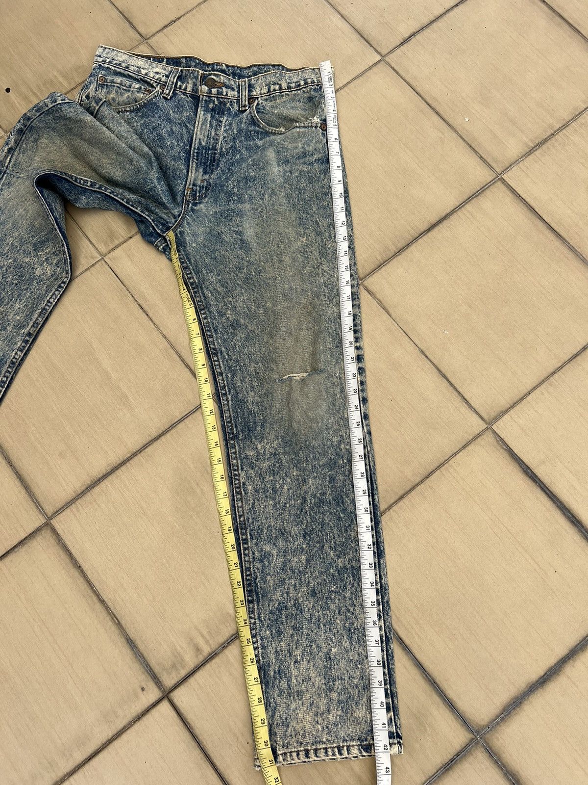 Levi's Vintage 80s Levi’s 505 Mud Acid Wash Denim Rips Knee Jeans Size US 34 / EU 50 - 5 Thumbnail