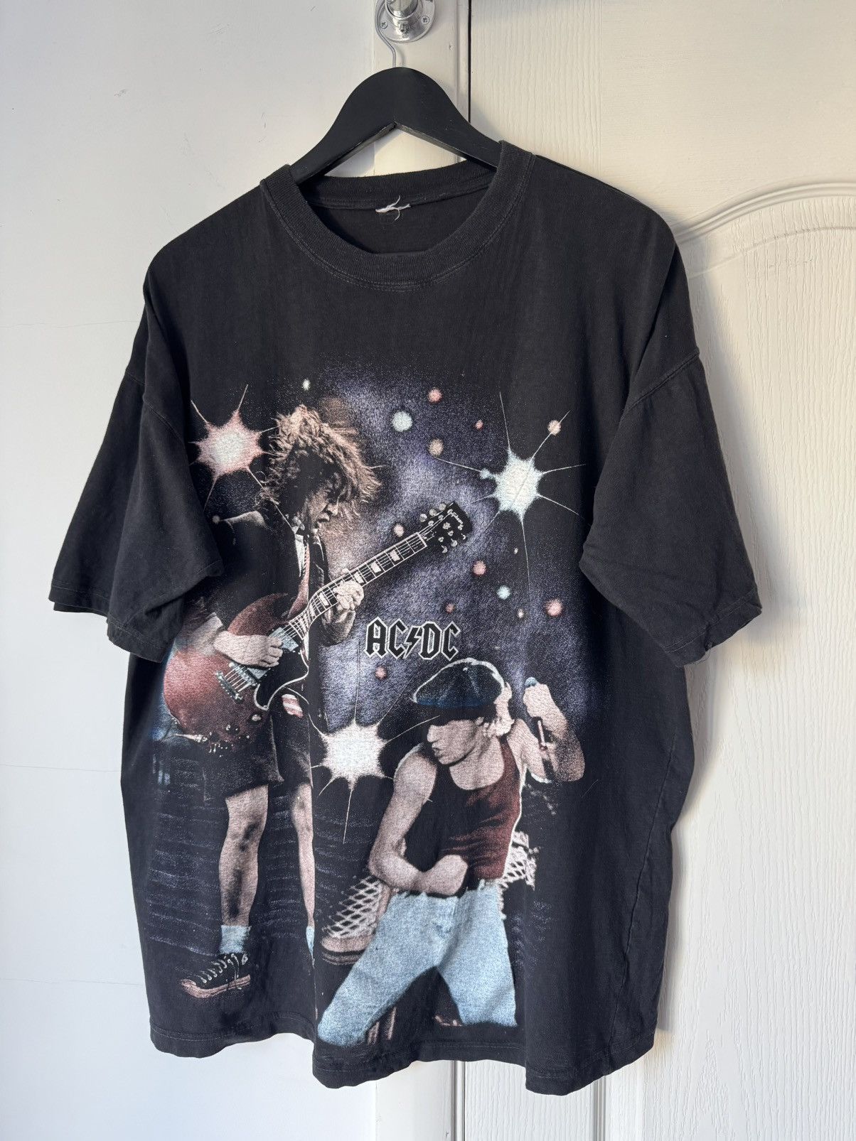Band Tees Vintage 90s ACDC EMPIRE Allover Printed T Shirt Tee Size US XL / EU 56 / 4 - 1 Thumbnail