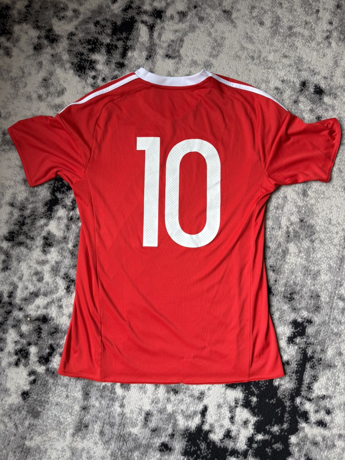 Adidas SIGNED Jessica Fishlock Wales Adidas Jersey Size US S / EU 44-46 / 1 - 2 Thumbnail