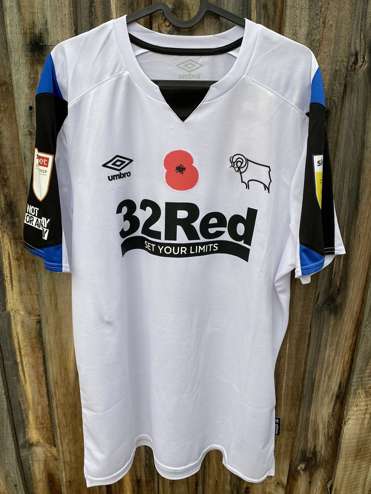 Umbro Umbro Derby County 2021/22 EFL SkyBet Championship Season Size US XL / EU 56 / 4 - 1 Thumbnail