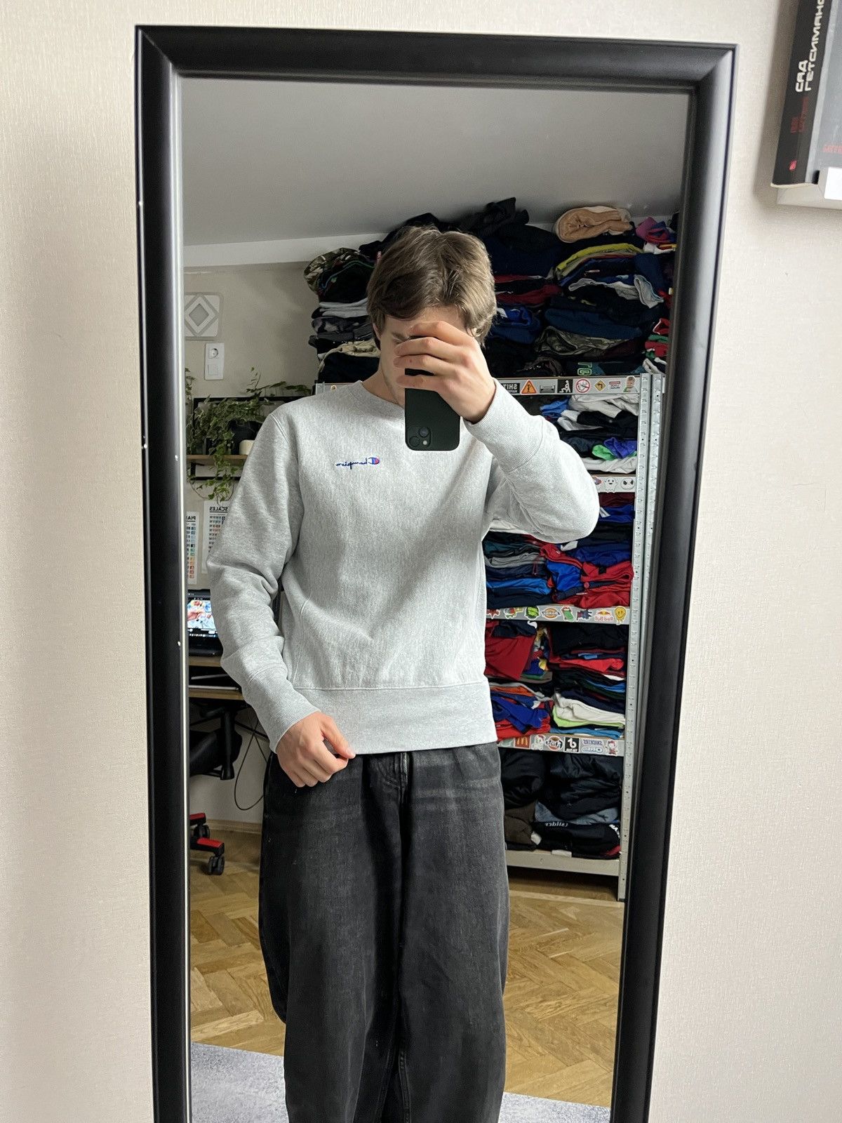 Champion Champion Reverse Weave Gray Sweatshirt Essential Crewneck Size US M / EU 48-50 / 2 - 13 Thumbnail