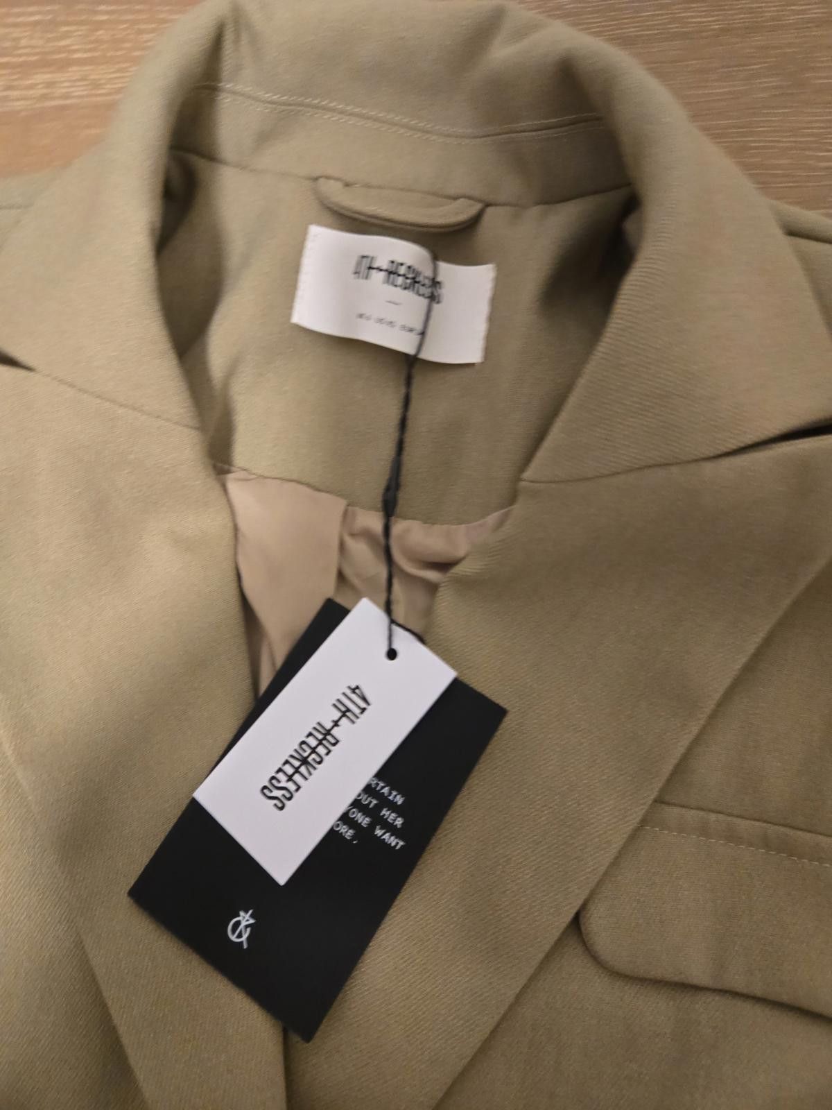 Other NWT Khaki Light Green Blazer with Shoulder Pads Size XS / US 0-2 / IT 36-38 - 2 Thumbnail