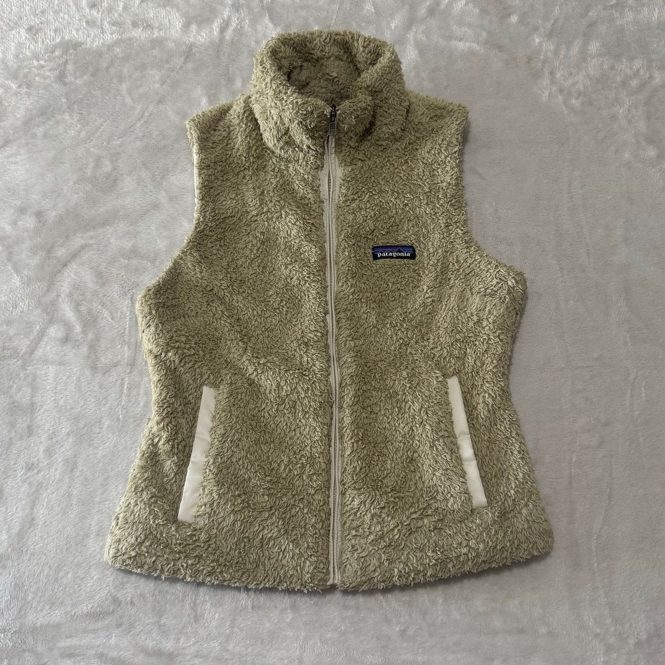 Patagonia Patagonia Womens Los Gatos Full Zip Fleece Vest S Tan Taupe Size S / US 4 / IT 40 - 1 Thumbnail