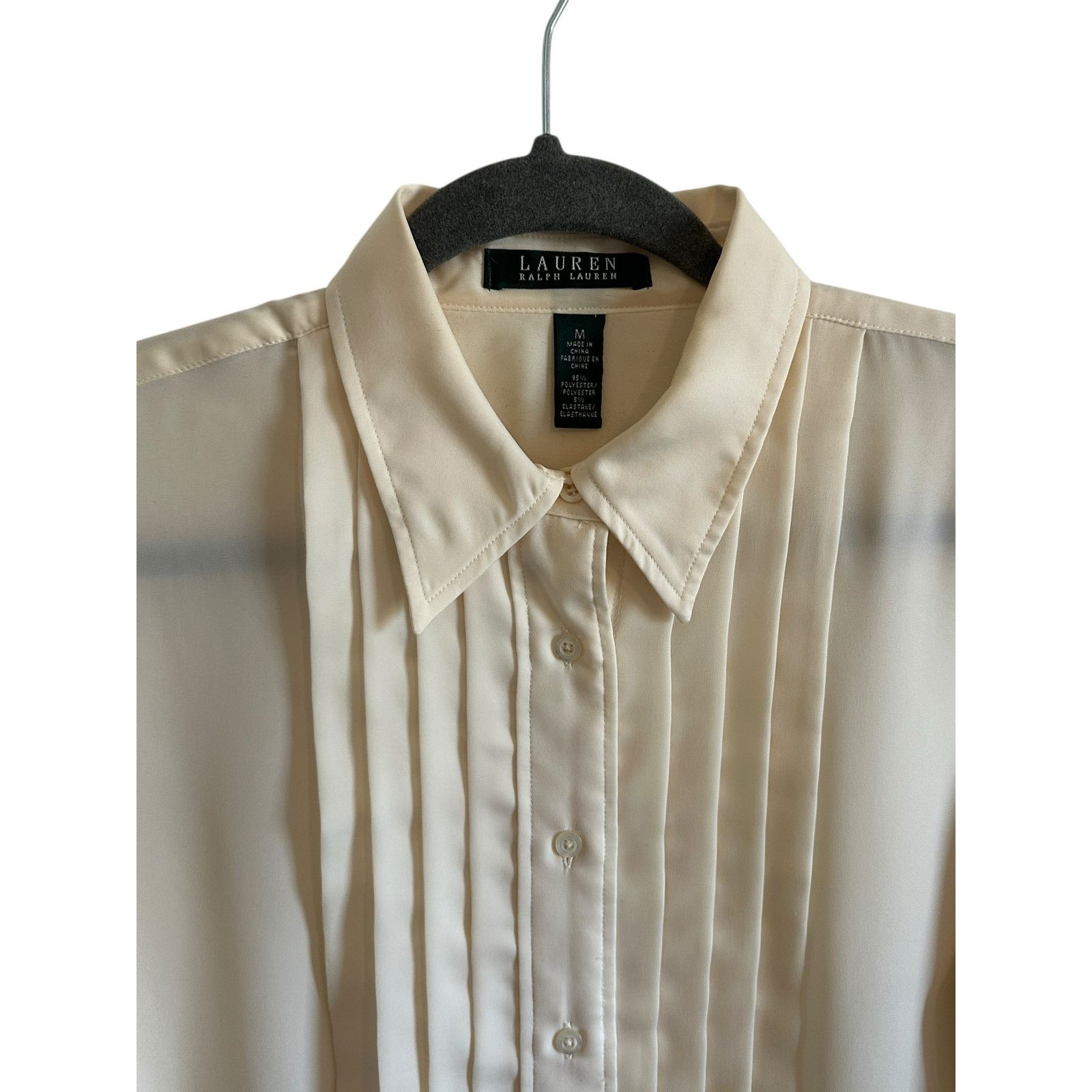 Ralph Lauren Women's Medium Cream Pleated Front Collar Button Up Top Size M / US 6-8 / IT 42-44 - 5 Thumbnail