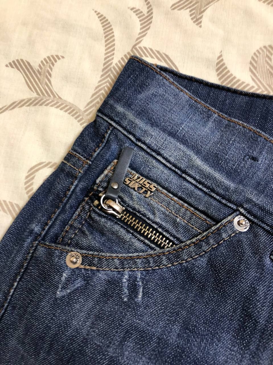 Miss Sixty Miss Sixty Diablo Slim Straight Leg Jeans Womens Destroyed Size 25" / US 0 / IT 36 - 15 Thumbnail