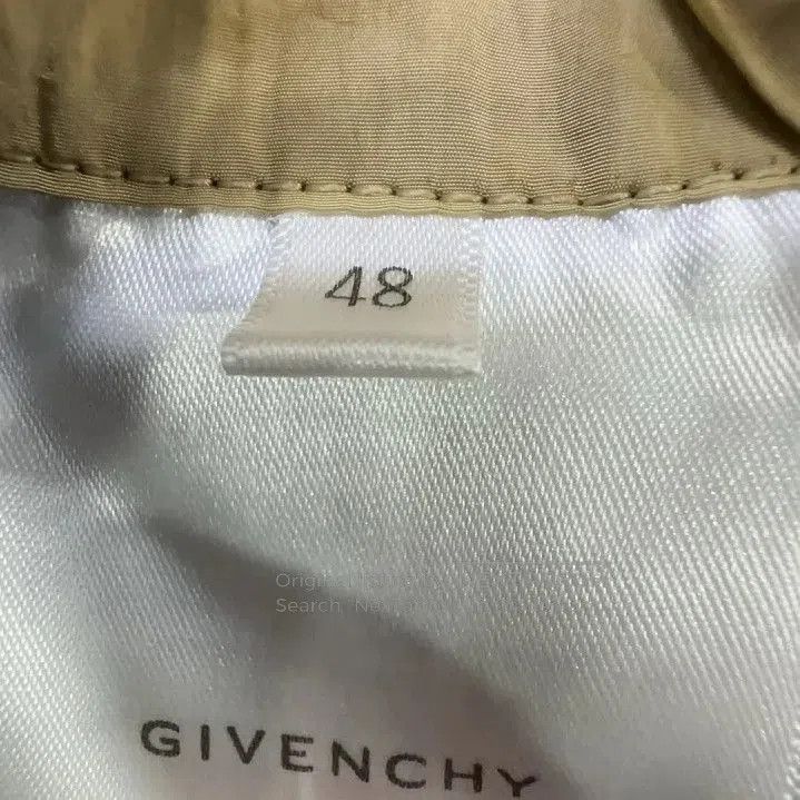 Givenchy Givenchy FW22 Logo Embroidered Zip Jacket. Size US XL / EU 56 / 4 - 5 Thumbnail