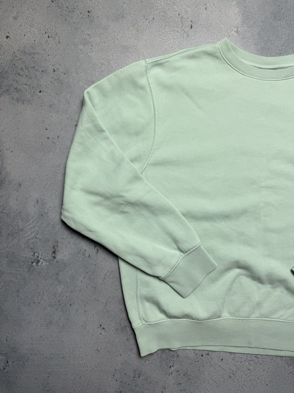 Nike Crewneck Nike Sportswear Club Boxy Swoosh Logo USA Size US S / EU 44-46 / 1 - 2 Thumbnail