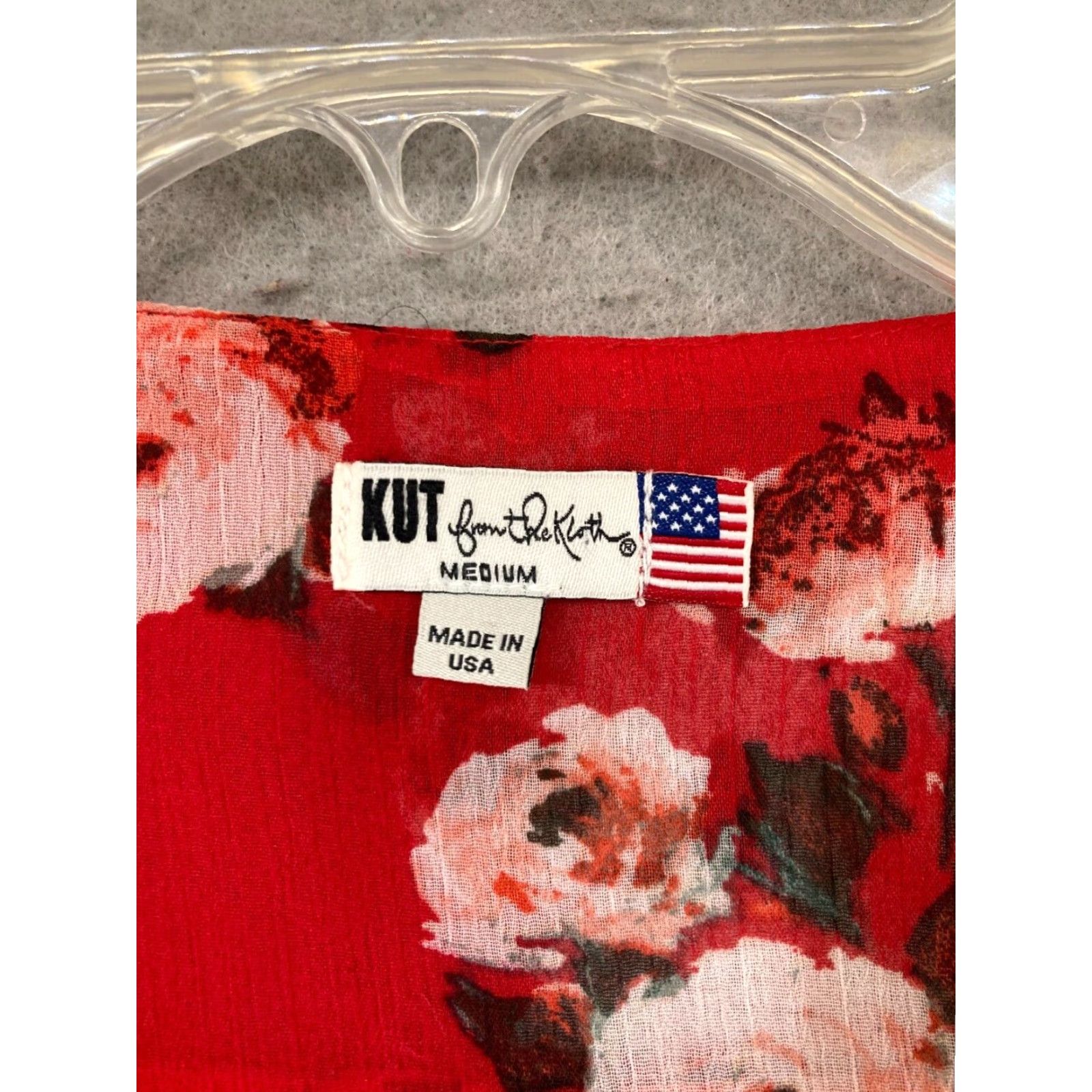 Vintage KUT from the Kloth Blouse Womens Medium Red Floral Sheer Long Sleeve V-Neck Chic Casual Shirt Size M / US 6-8 / IT 42-44 - 5 Thumbnail