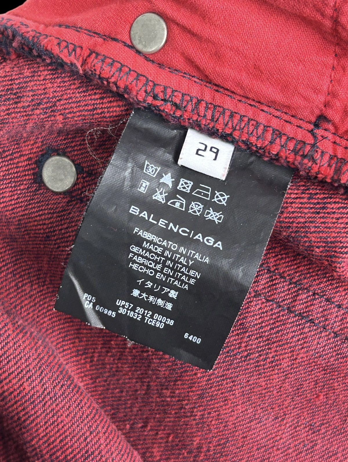 Balenciaga Super Rare Balenciaga 2012 Red Washed Denim Size US 29 - 3 Thumbnail