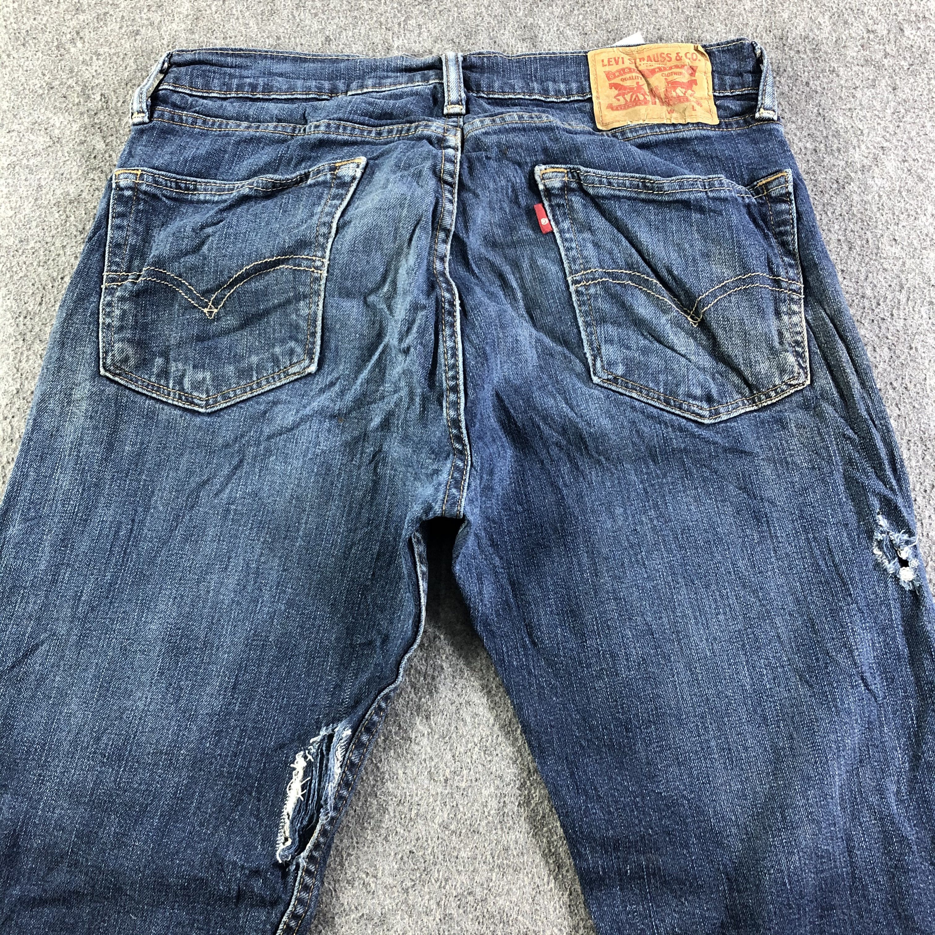 Levi's Vintage Blue Wash Levis 505 Jeans-J3343 Size US 31 - 4 Thumbnail