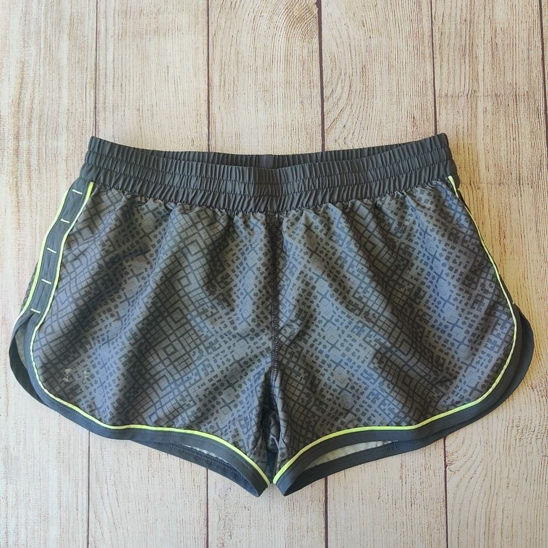 Under Armour Under Armour Great Escape Printed Running Shorts sz S Size 27" / US 4 / IT 40 - 1 Thumbnail