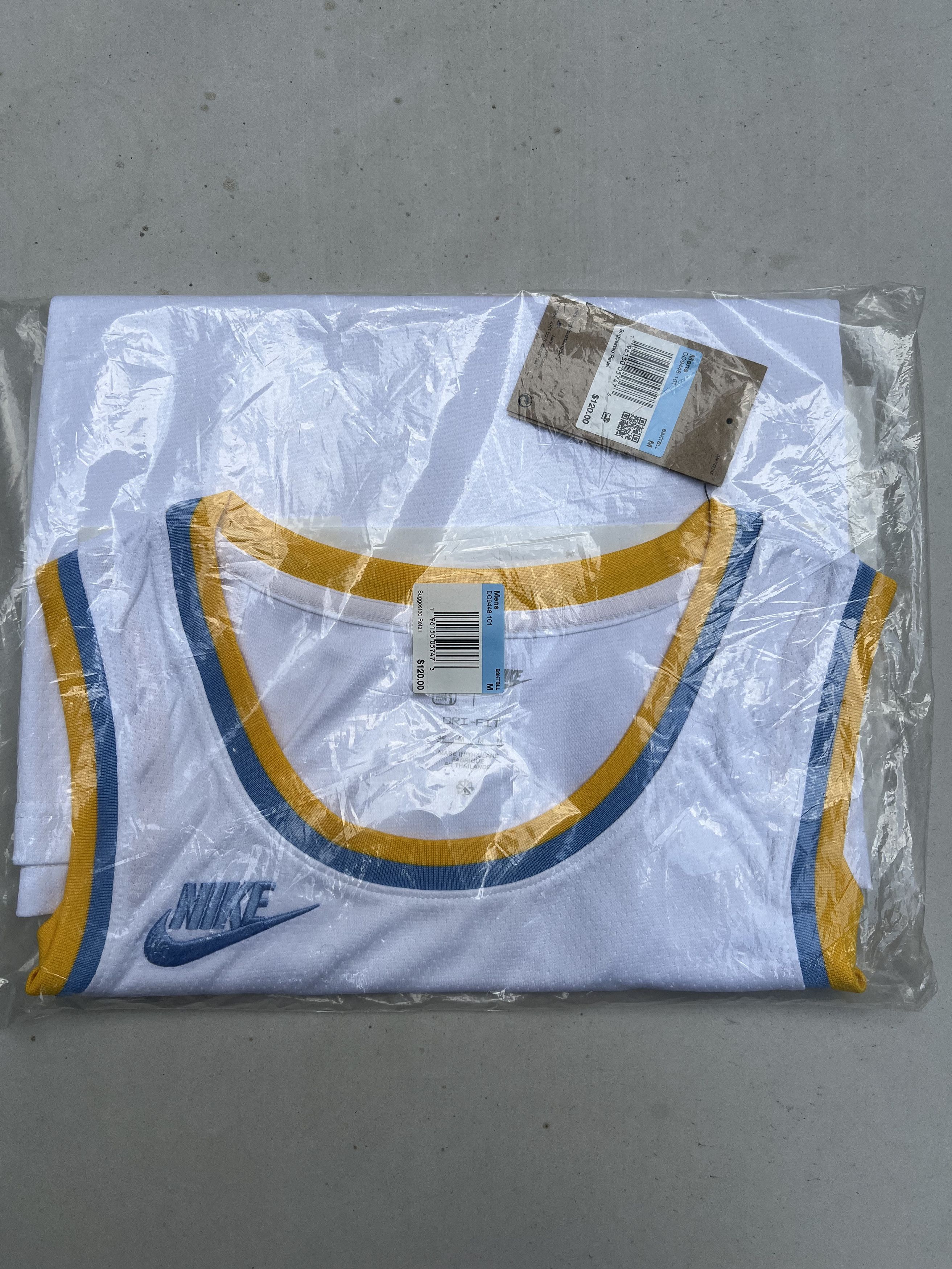 NBA × Nike LeBron James Los Angeles Lakers Swingman Jersey Size US M / EU 48-50 / 2 - 3 Thumbnail