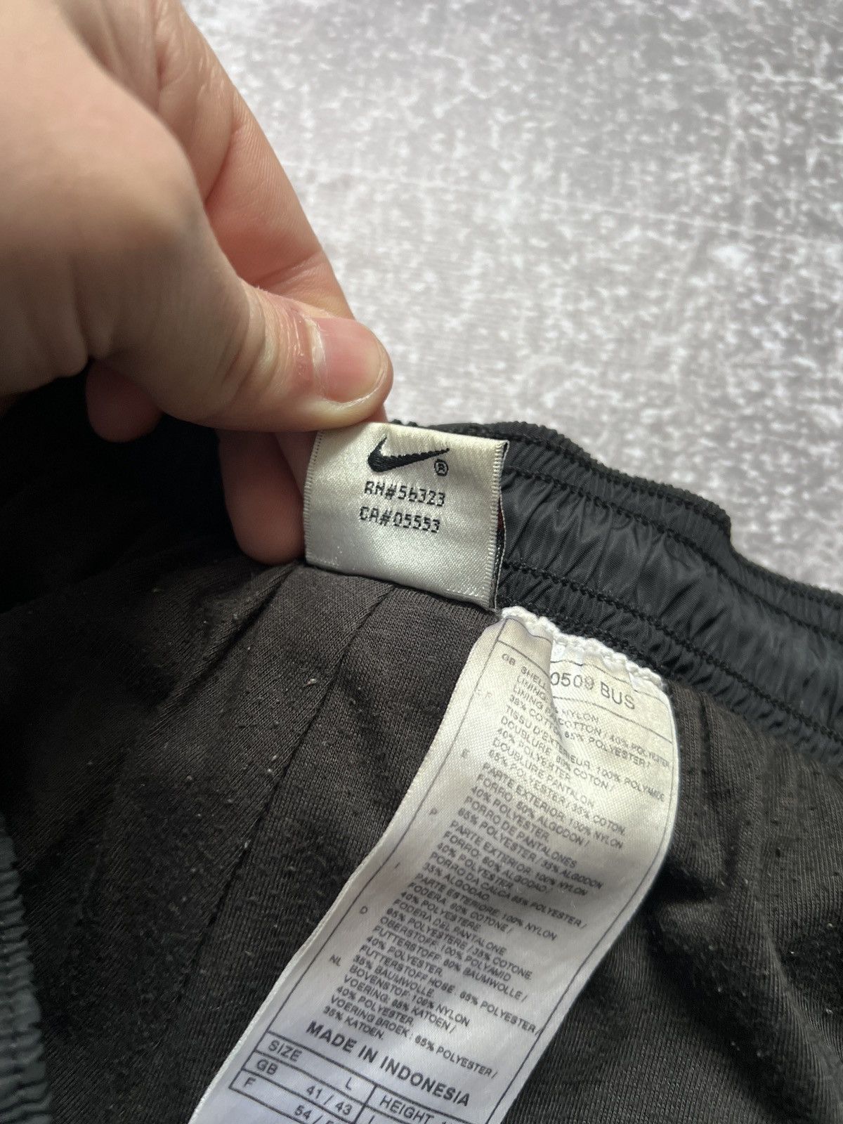 Nike Nike Vintage Nylon Track Pants Black Size L Size US 34 / EU 50 - 6 Thumbnail