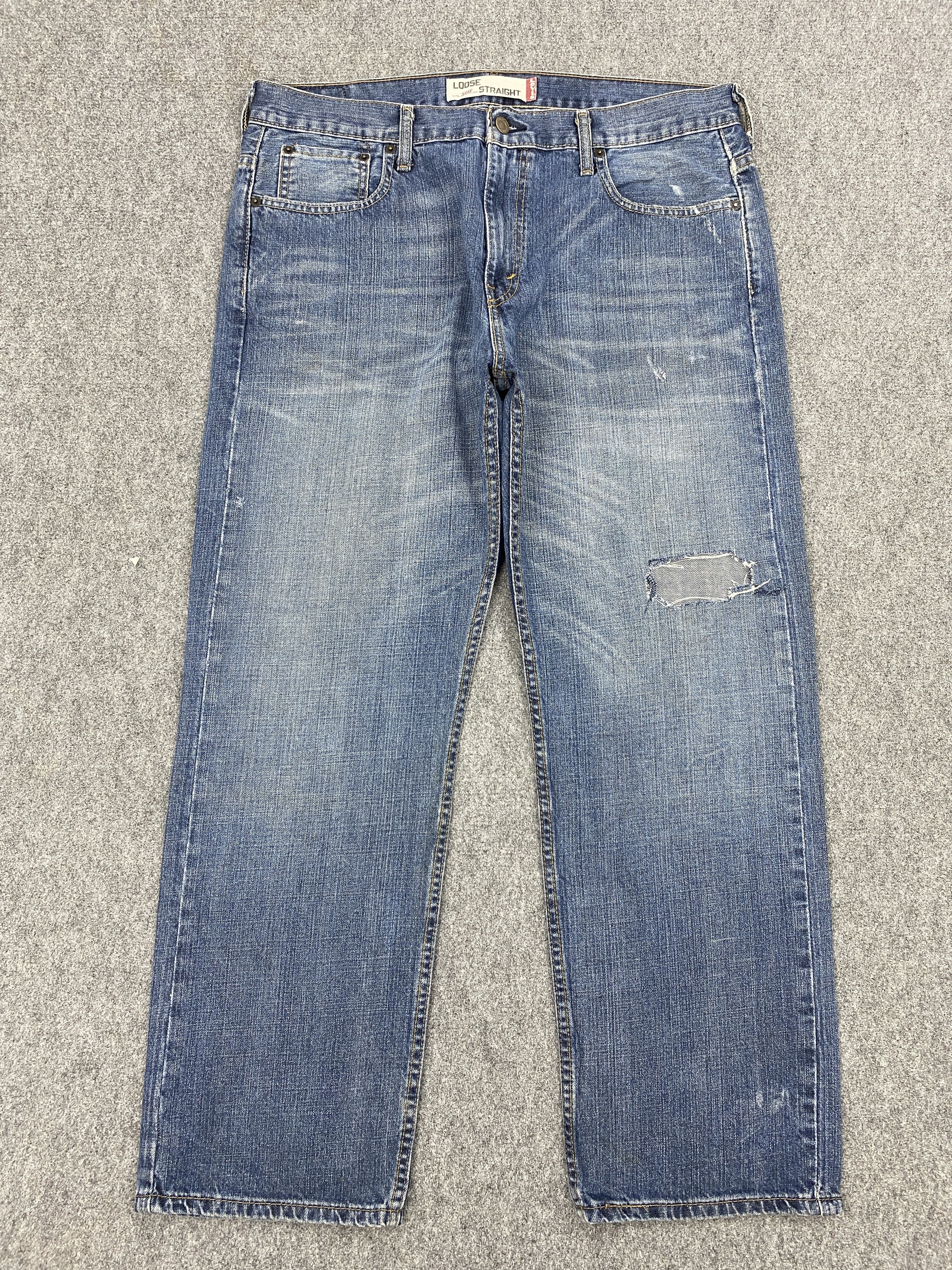 Vintage Levis 569 Loose Straight Cut Distressed Jeans