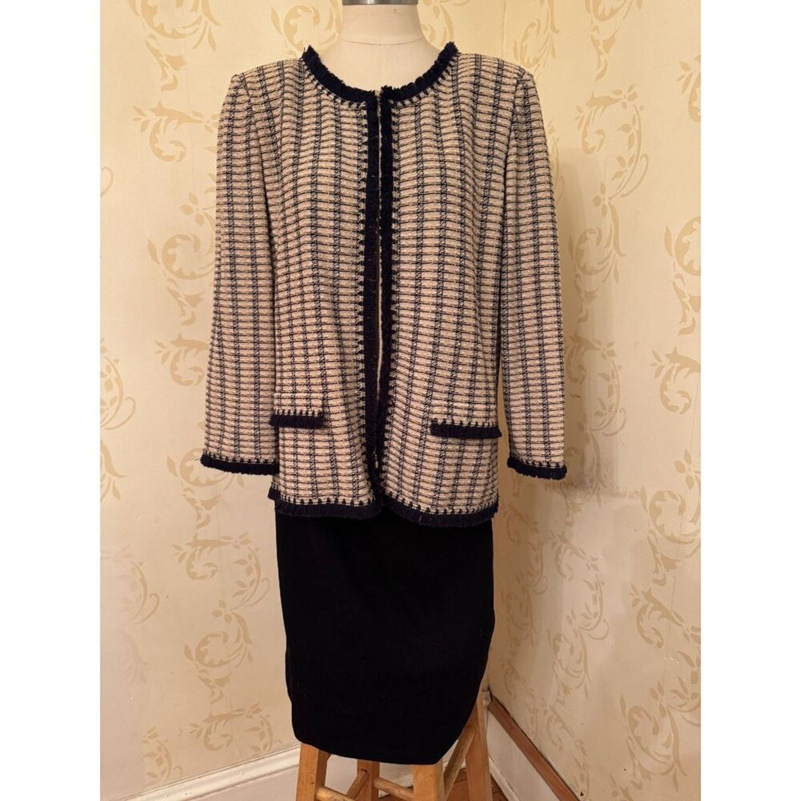 & Other Stories 2pc Ladies 14/16 St. John Collection by Marie Gray Size XL / US 12-14 / IT 48-50 - 1 Thumbnail