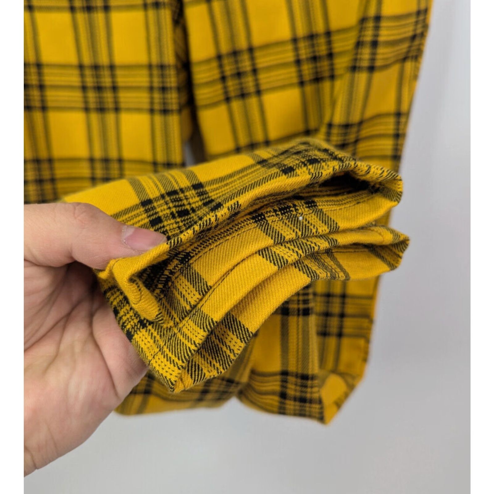 Hot Topic Hot Topic Pants Women XS Hi Rise Yellow Plaid w/ Chain Punk Goth Y2k Grunge Emo 90s Size 26" / US 2 / IT 38 - 2 Thumbnail